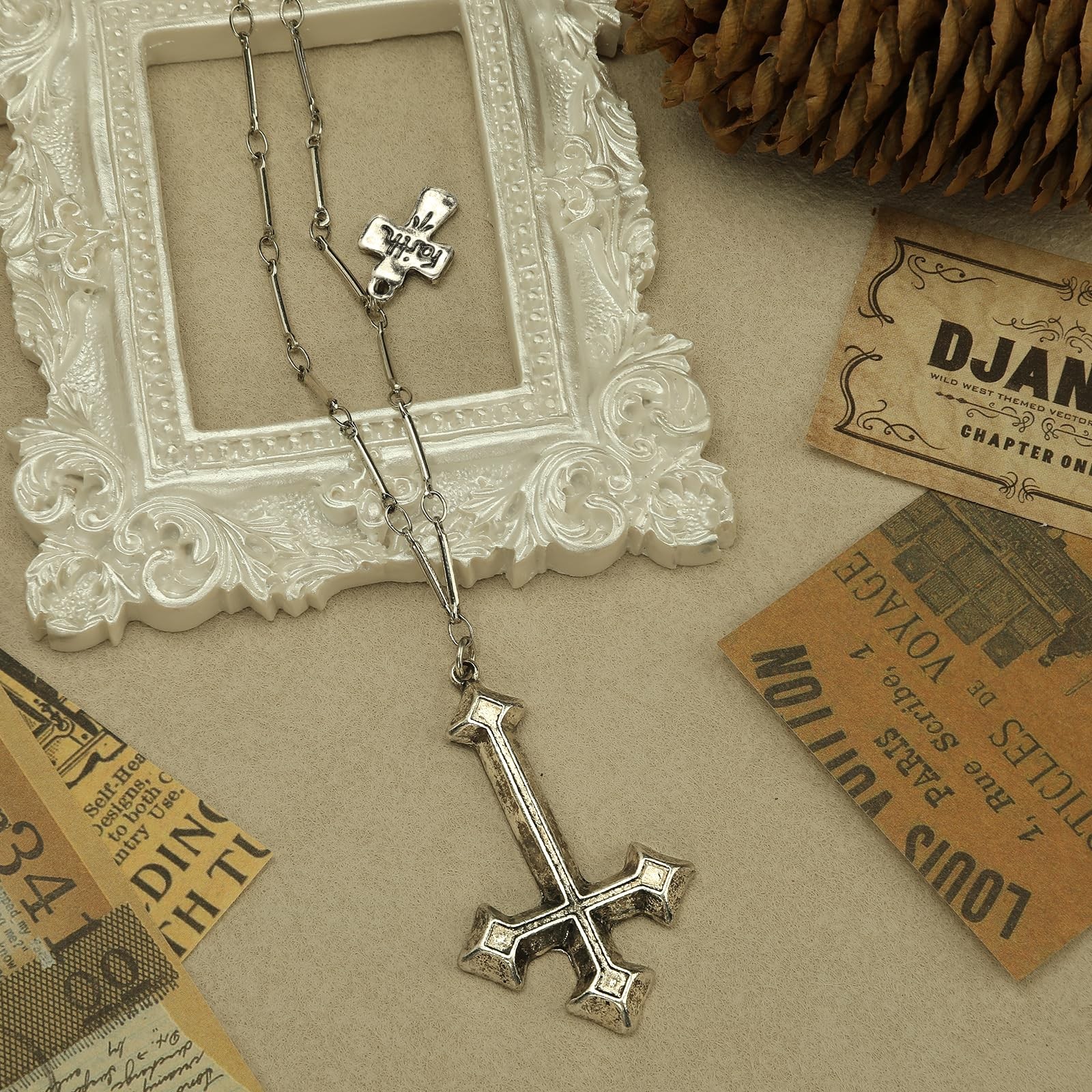 MUNORIAY Satanic Inverted Cross Necklace: Gothic ONE SIZE, Antique Silver