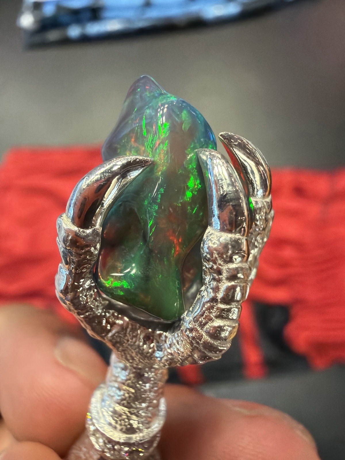 TraxNYC claw Silver Chain free form Opal Pendant Green Stone Prong Set 925silver