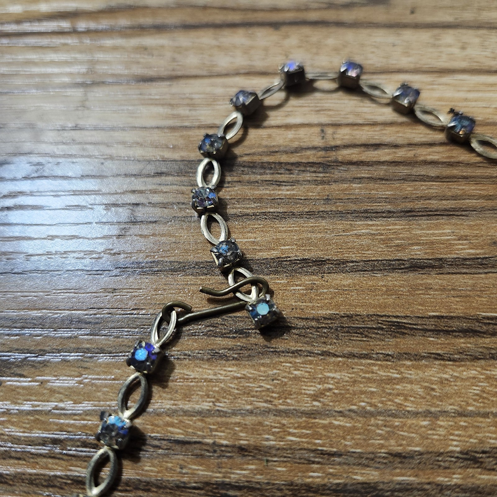 Vintage Necklace Iridescent Choker Small 14 inch