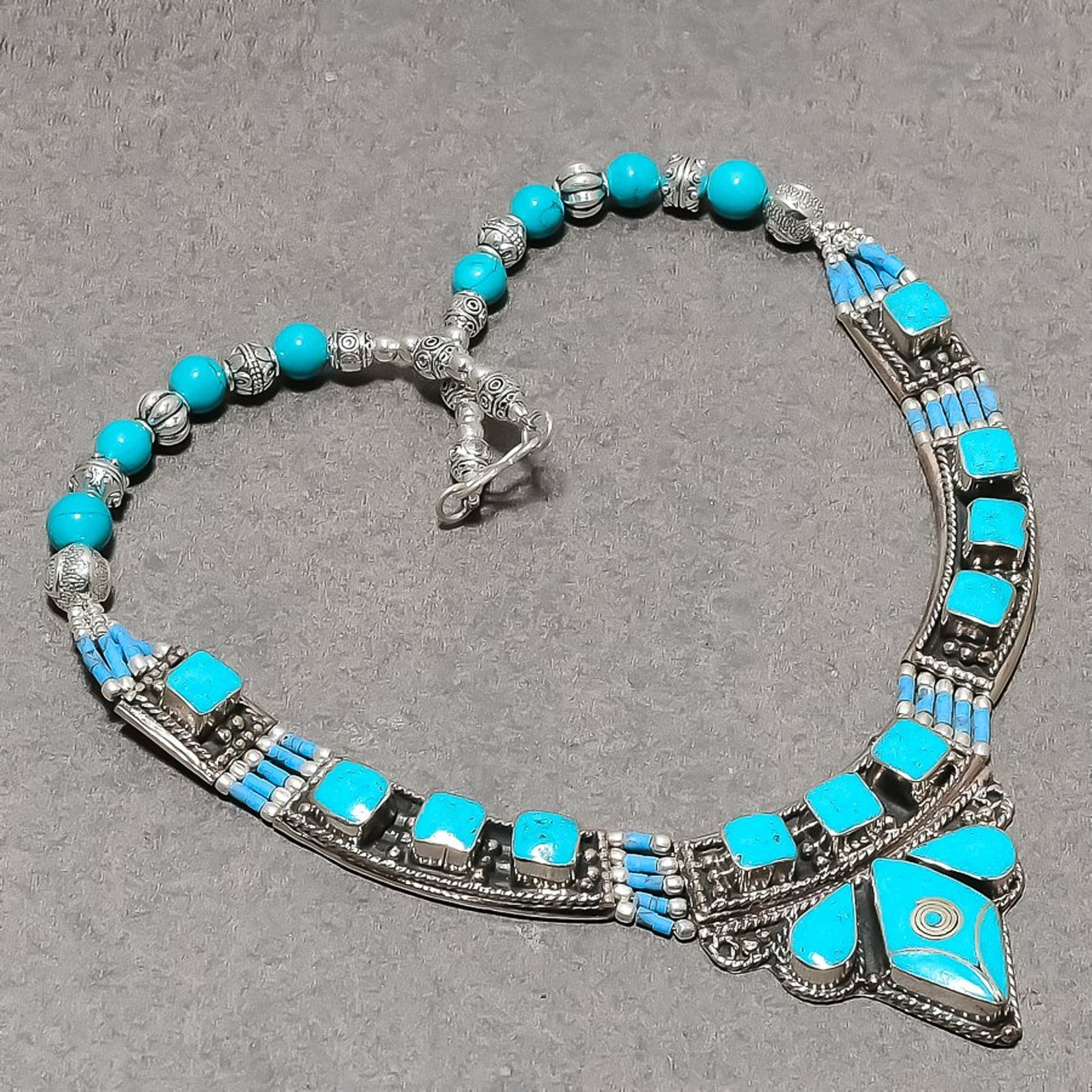 Turquoise Gemstone Necklace Tibetan Handmade Elegant Nepali Jewelry 18″ NN 6869