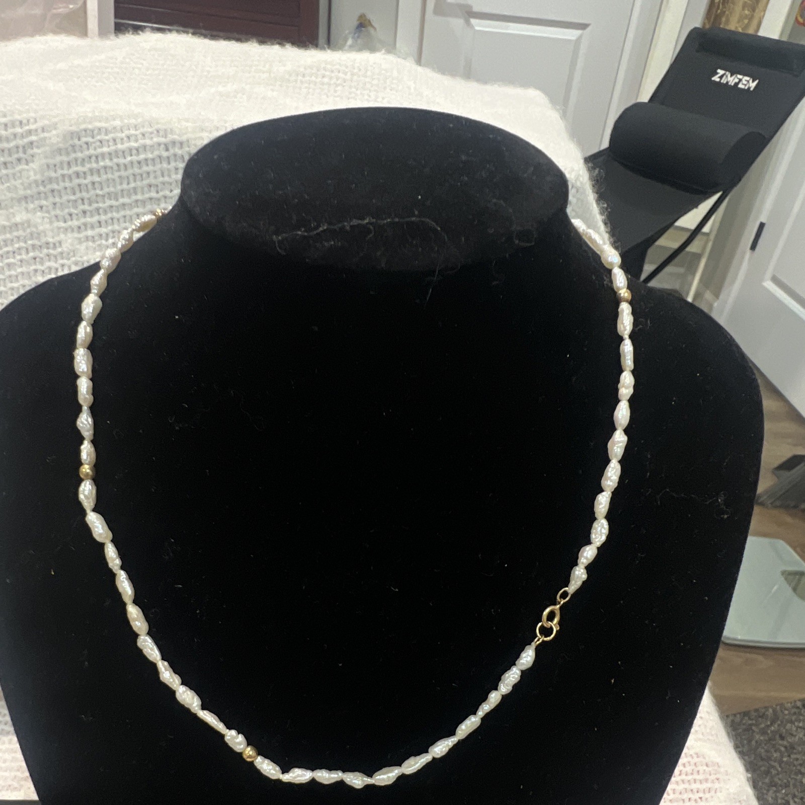 White Baroque Pearl Beaded Necklace Gold Tone Spacer Beads Spring Ring Clasp