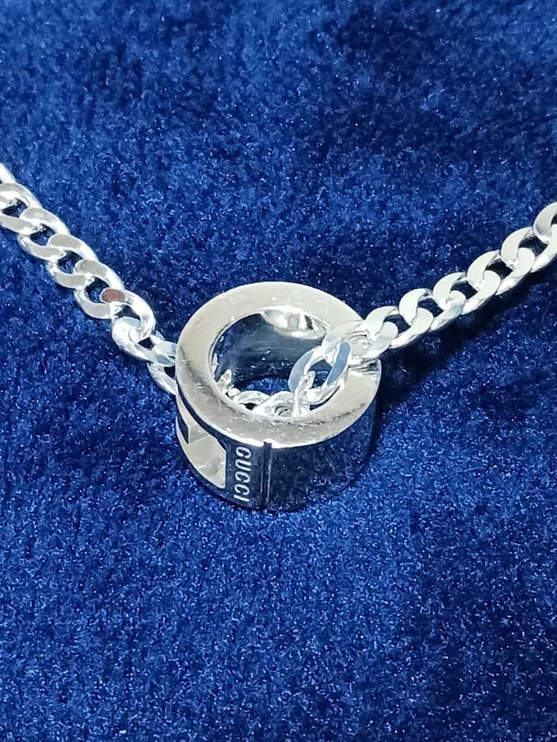 GUCCI Cutout G Ring Necklace Excellent