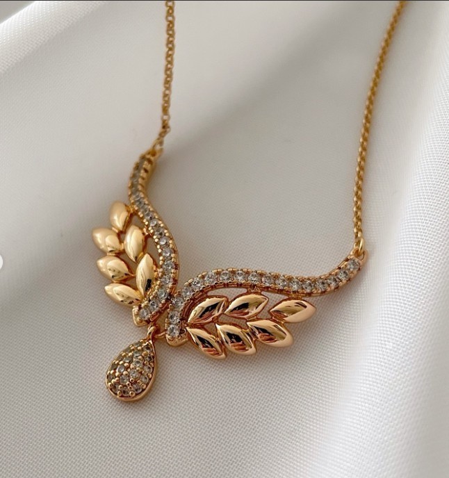 1.20Ct Round Cut Simulated Diamond Women’s Pendant 14K Yellow Gold Silver Plated