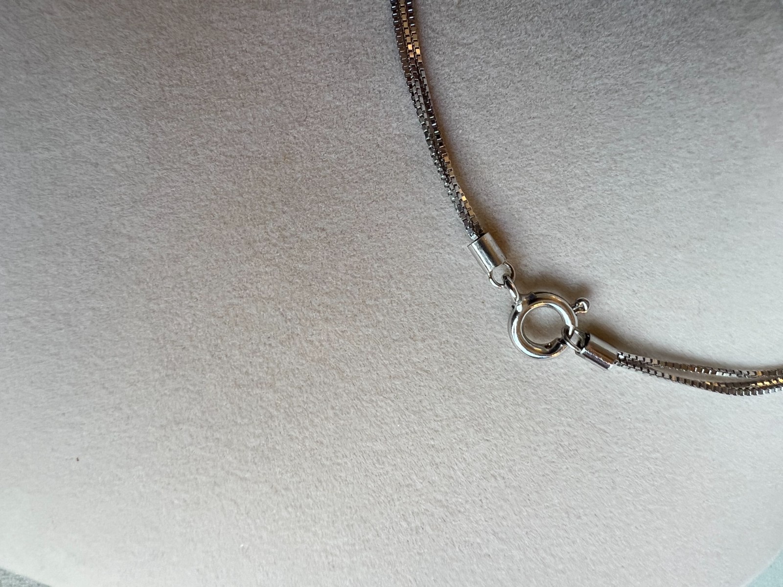 9mm cultured Tahitian pearl rhodium / silver 3-layer necklace NEW