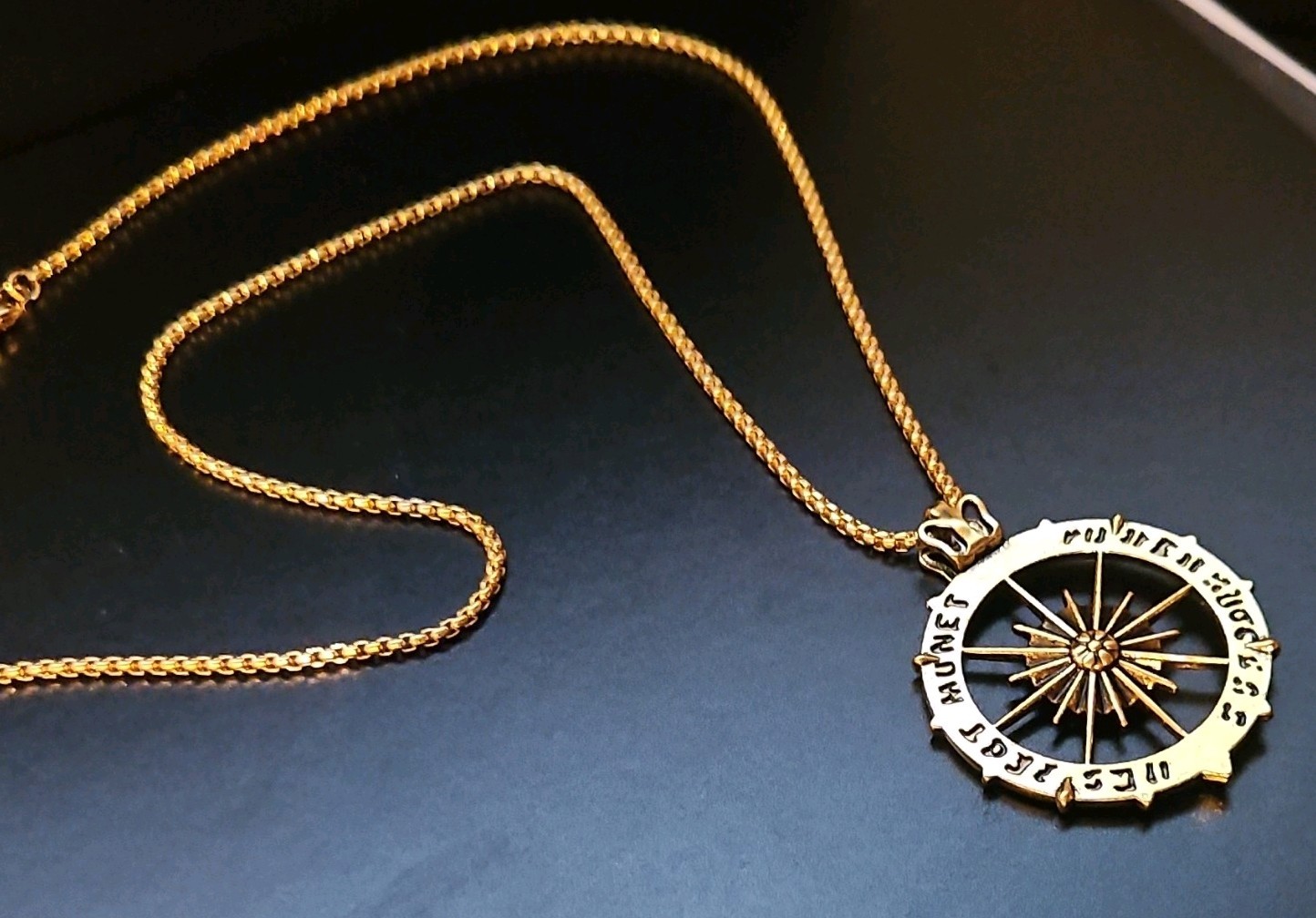 Gold Tone Metal Round Compass Pendant Chain Necklace, No Stone
