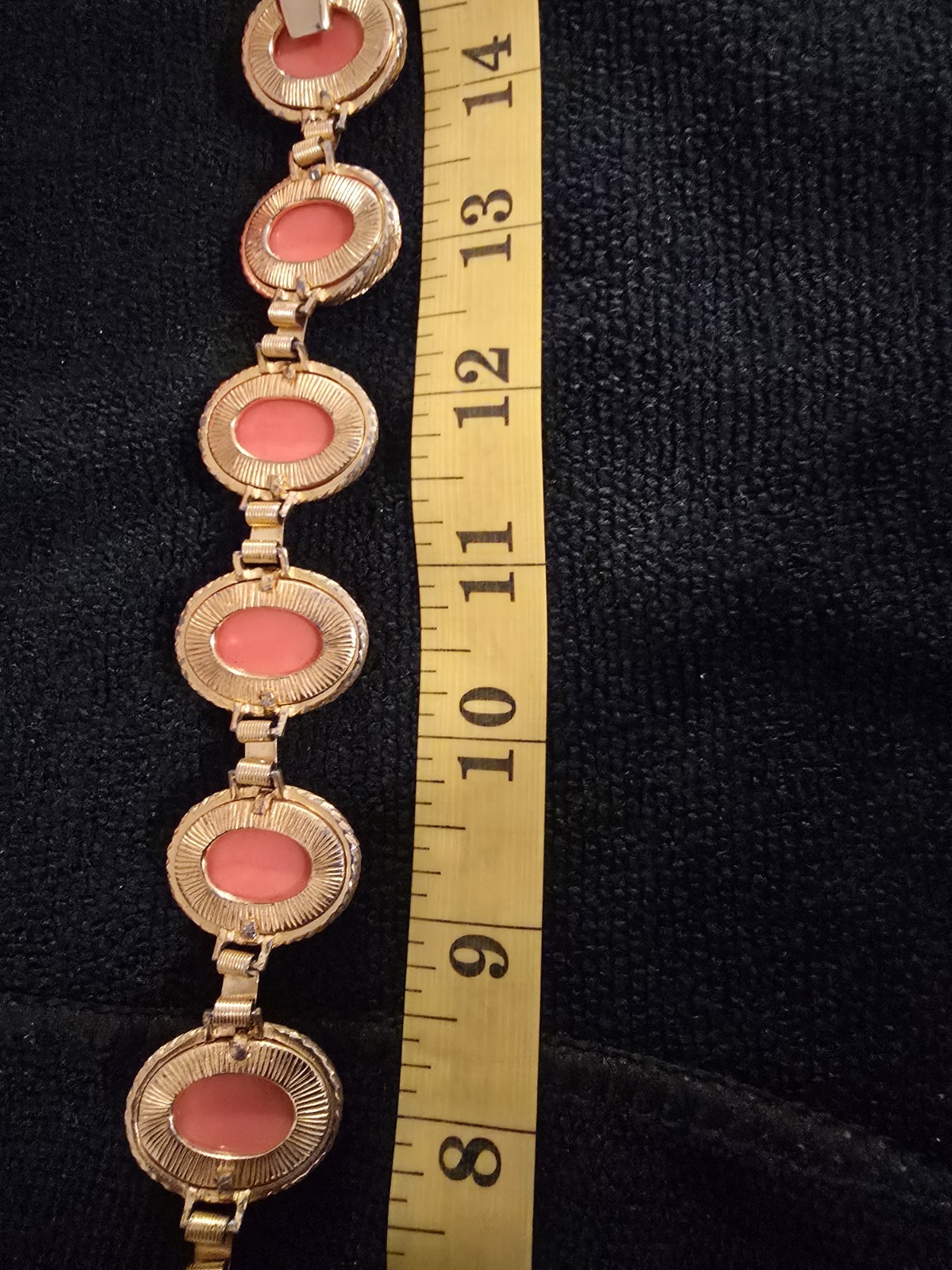 Castcliff Statement Chunky Coral Gold Tone Shell Link Neclace- Rare