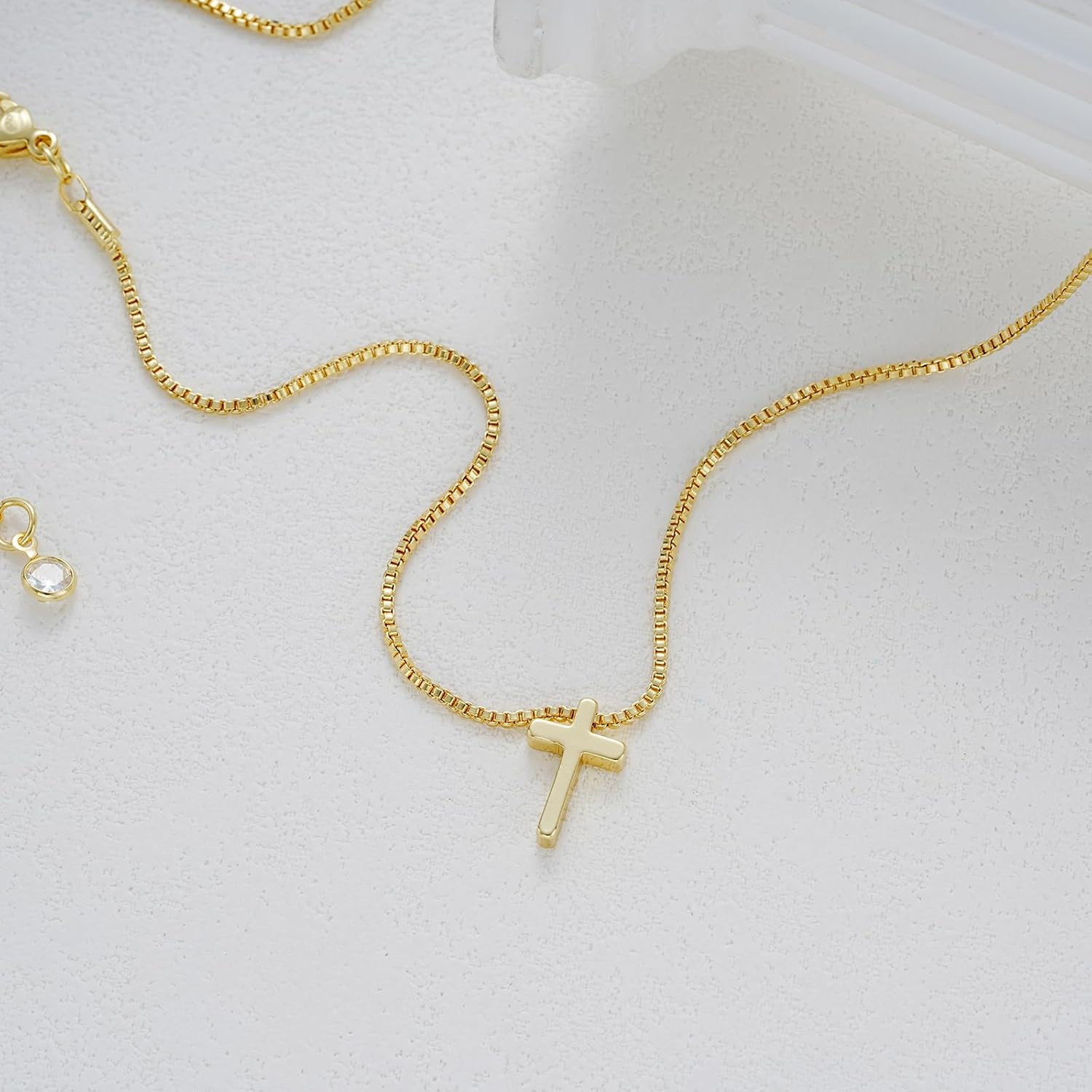 Gold Cross Necklace for Women, Trendy 14K Gold Plated Charm Box Chain Choker Dai