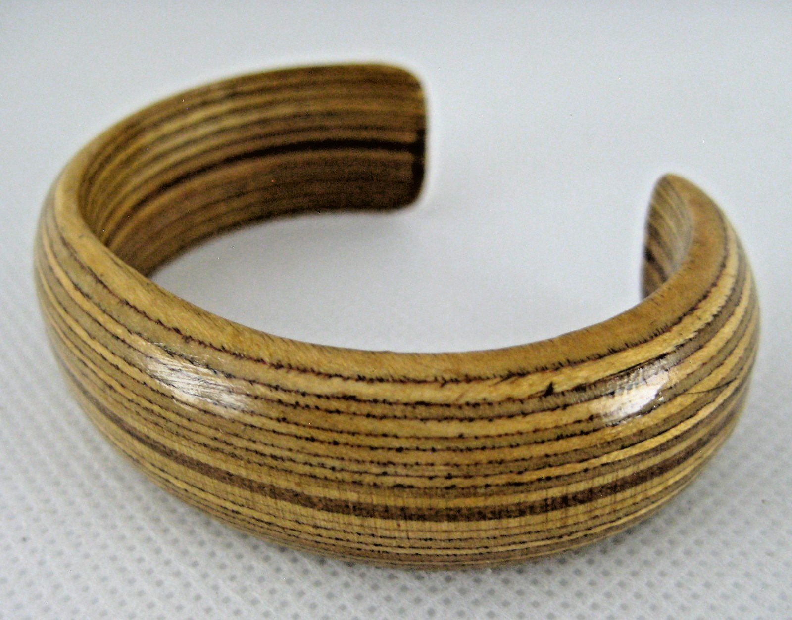 Wood Cuff Bracelet Brown Stripes Lightweight Glossy Vintage