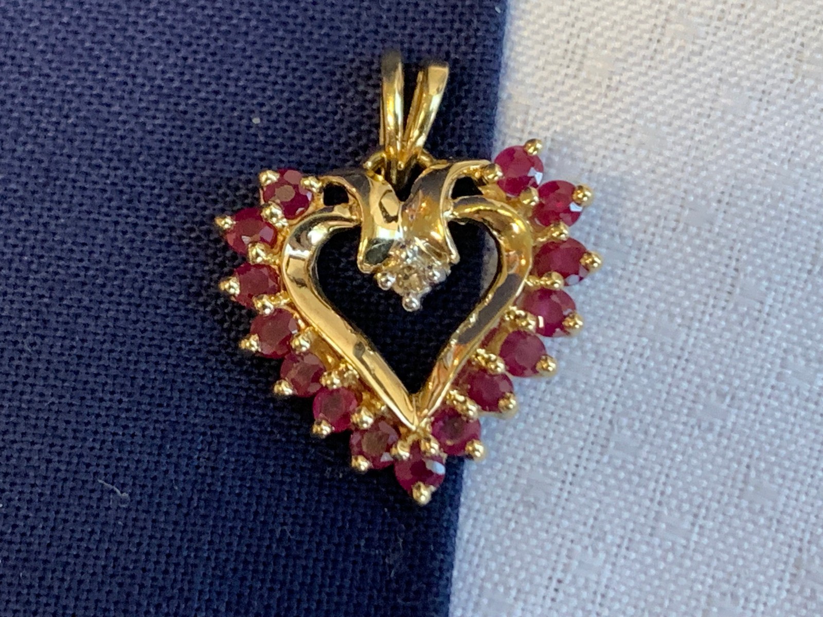 10K Yellow Gold Heart Pendant 1.63g Fine Jewelry Clear & Ruby Color Charm *READ*