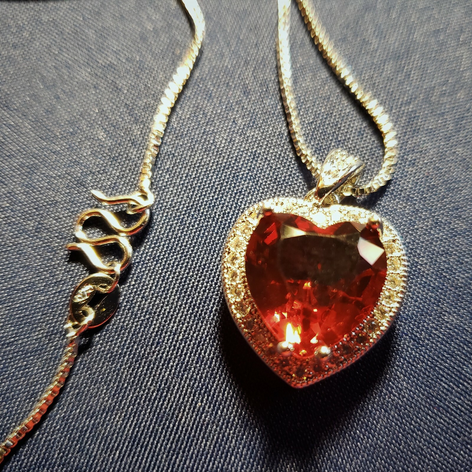 Mother’s Day Gift/Birthday Necklace Red Heart Shape Pendant surround Crystals