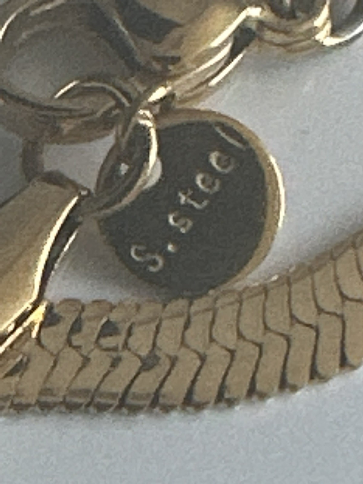 S. steel Beautiful Gold Tone Herringbone Chain Necklace Jewelry