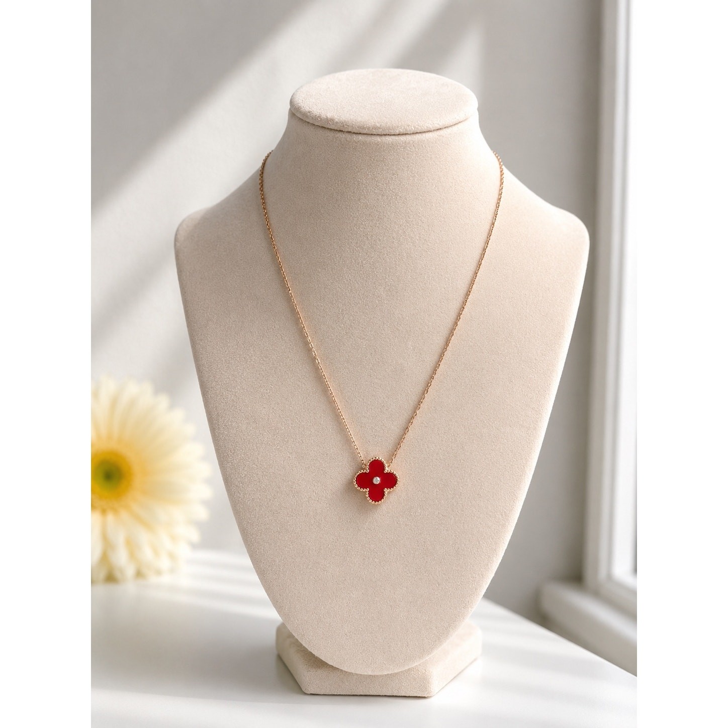 Red Clover Necklace Gold Stainless Steel Flower Pendant Minimalist Gift