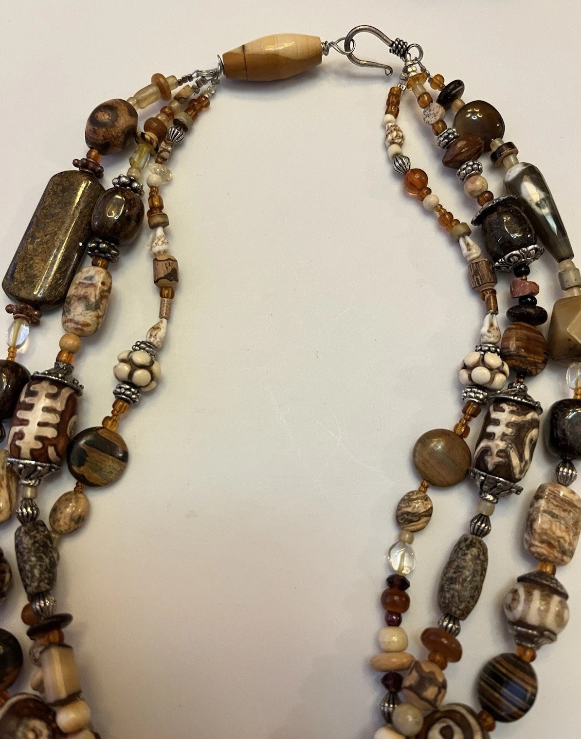 Global Trade Bead Necklace Amber Gemstone DZI Shell Glass Tuareg Cross Pendant