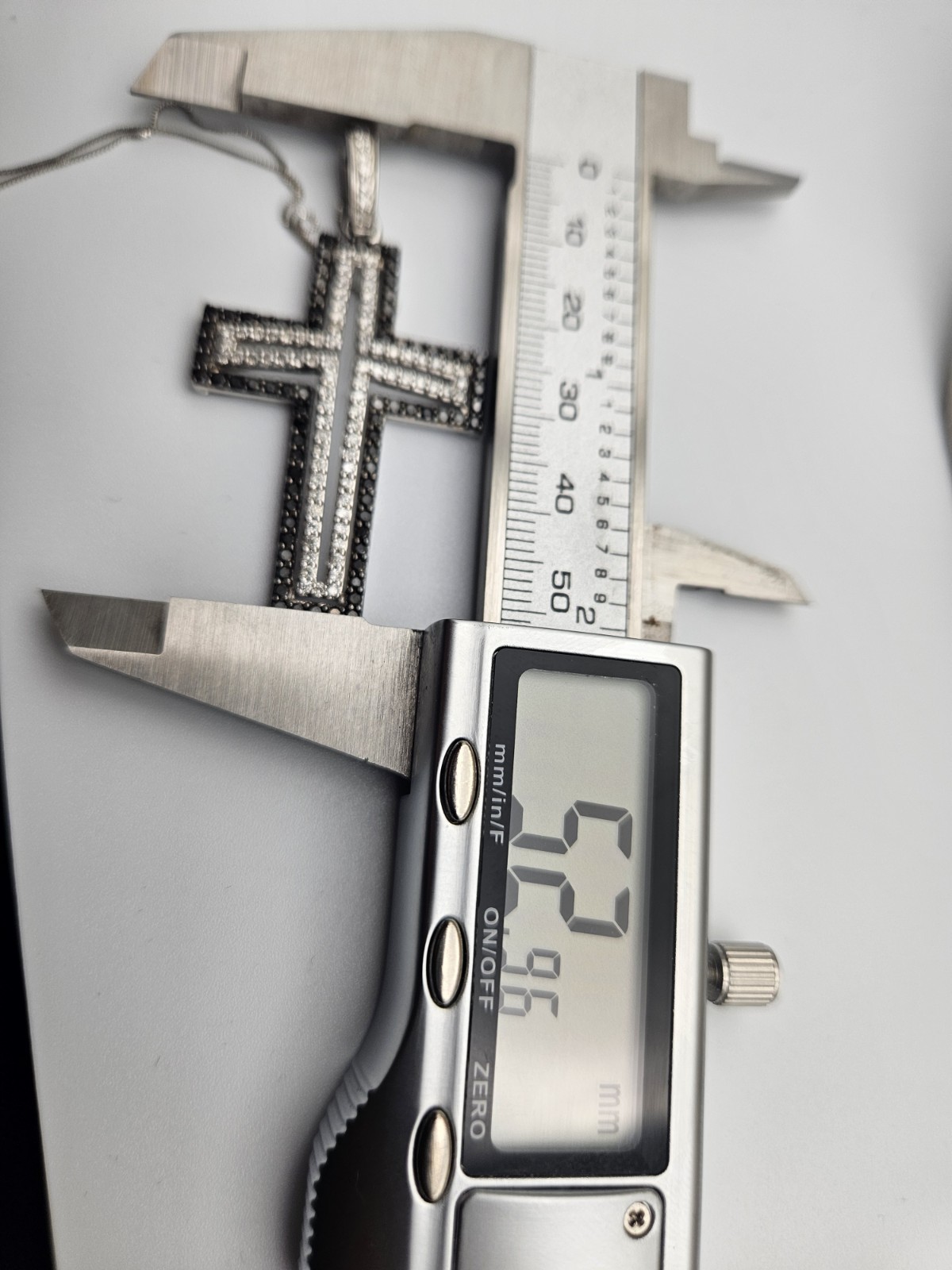 14k Gold Cross Necklace Black And White Natural Diamond Heavy 9 Gram 16.8″