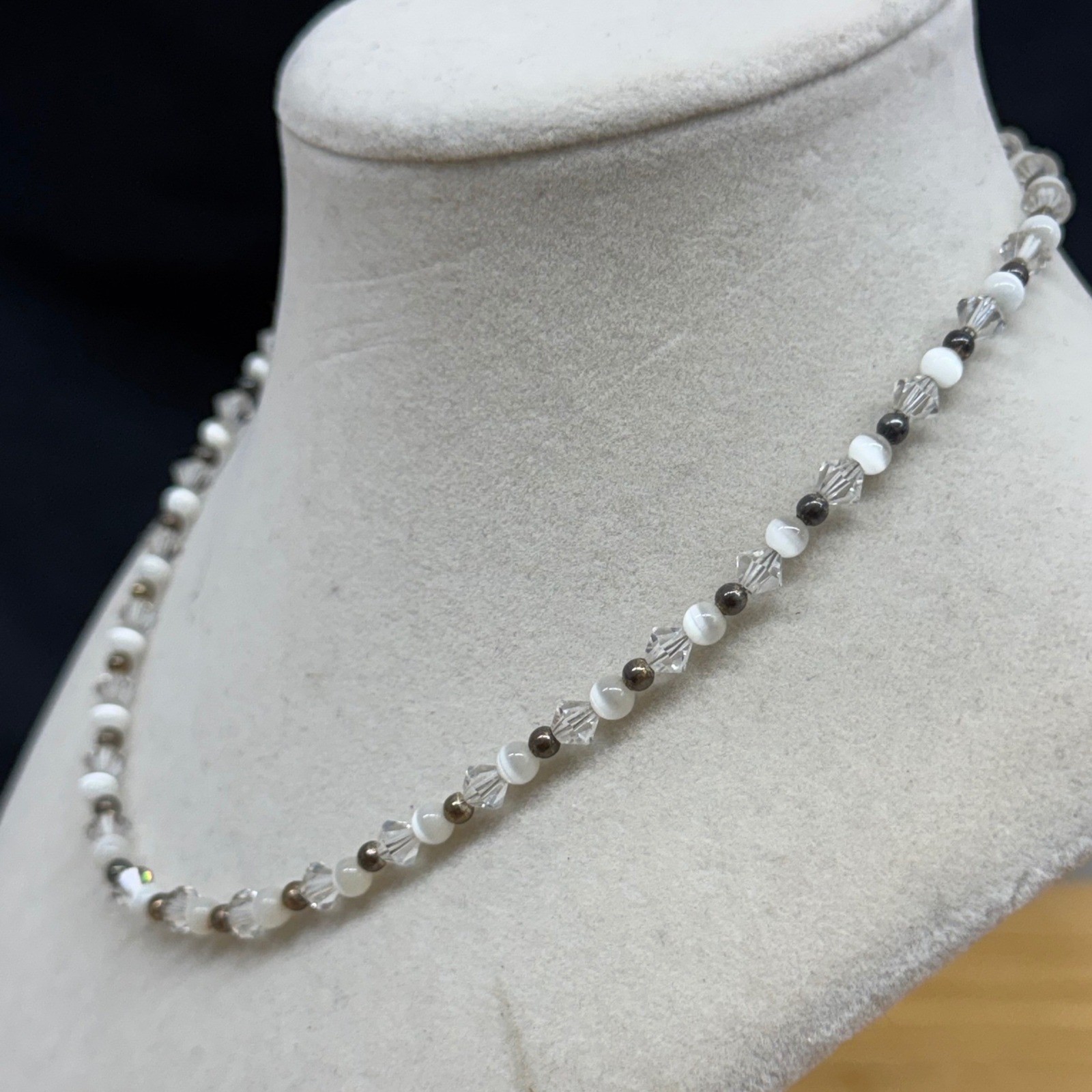 Vintage Sterling Silver 925 White Cats Eye Crystal Beaded Choker Necklace 16″