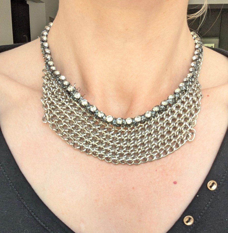 Premier Designs Silver Mesh Bib Necklace Statement Chain Fringe Collar 18″