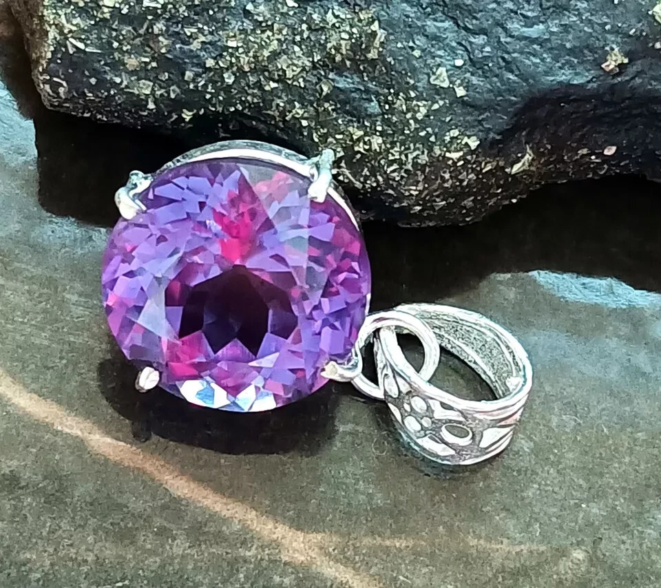 AAA+ Hand-Made Pendant Natural Alexandrite Bi-Color Gems In Solid Silver 42.05Ct