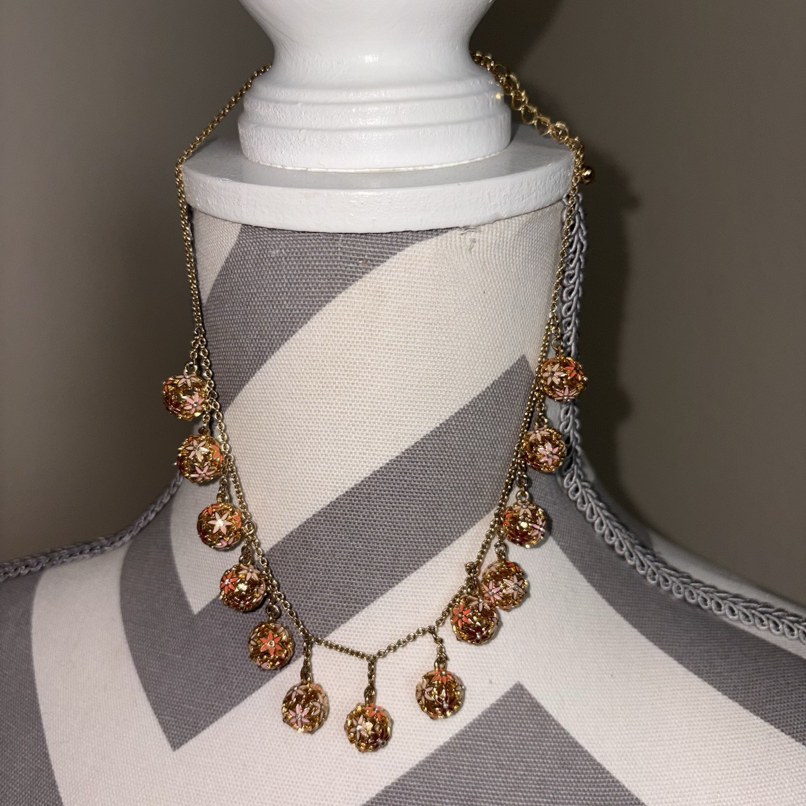 Kate Spade New York Wallflower Ball Necklace Pink/ gold Filigree Adjustable 20”