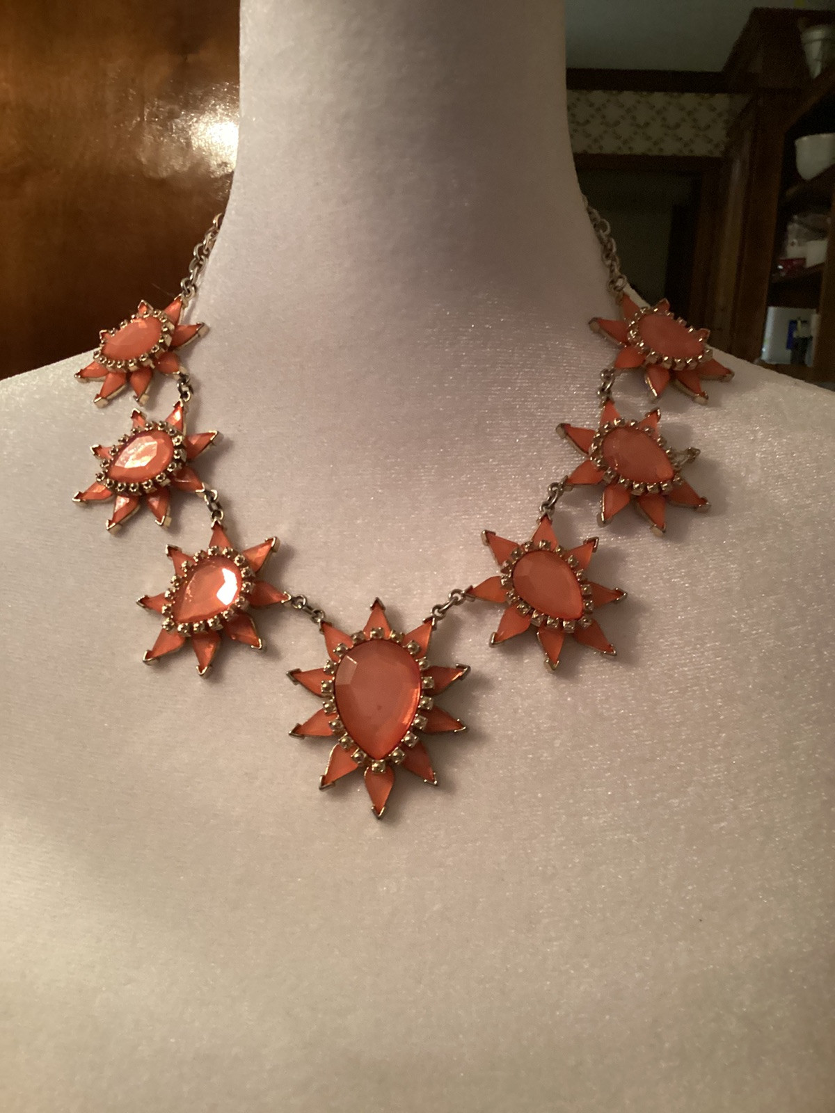 Costume Jewelry Pink And Gold Colored Flower Necklace