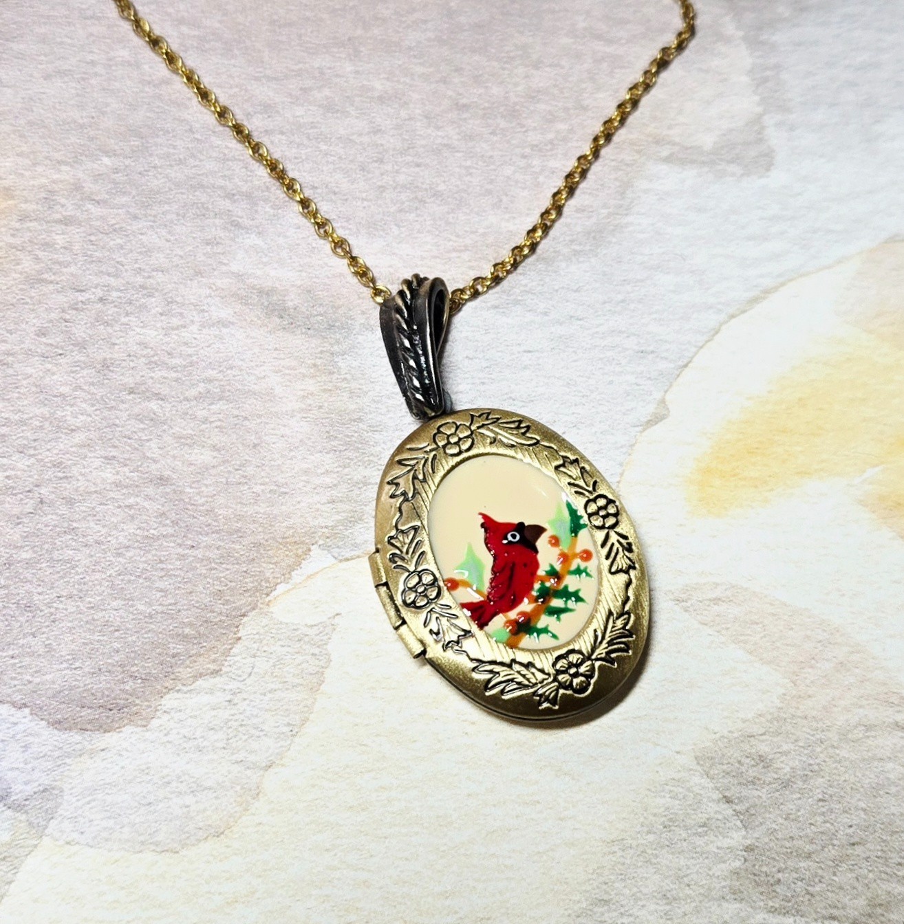Red Cardinal Bird Oval Locket Pendant Necklace Vintage Brass Photo Keepsake Gift