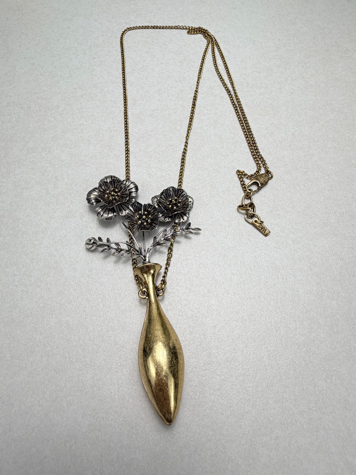 Zara Floral Vase Pendant Necklace Silver And Gold Runway Statement Chic NWOT