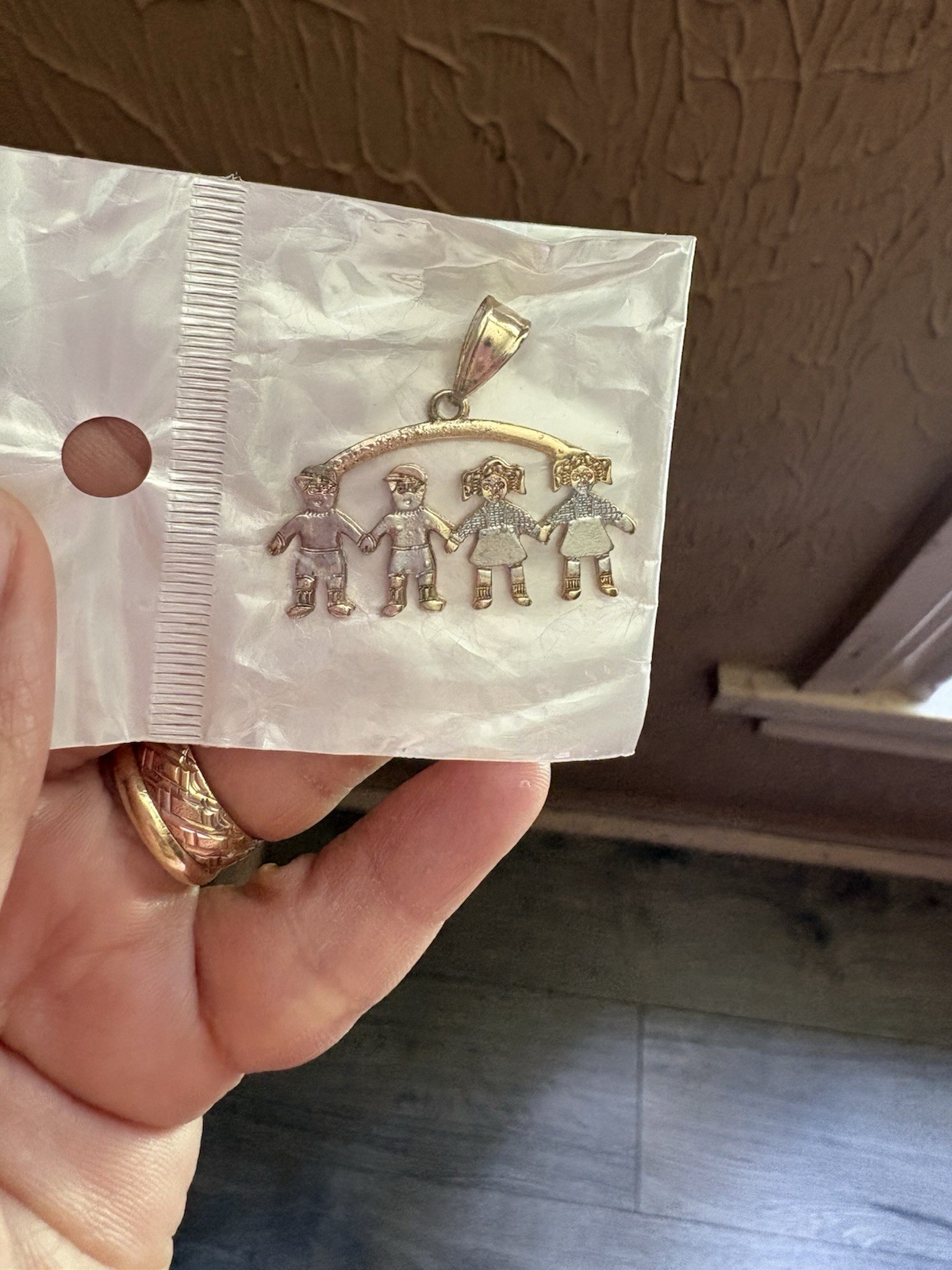 Gold Tone Family Holding Hands Charm Pendant, Asymmetrical Shape, No Stone
