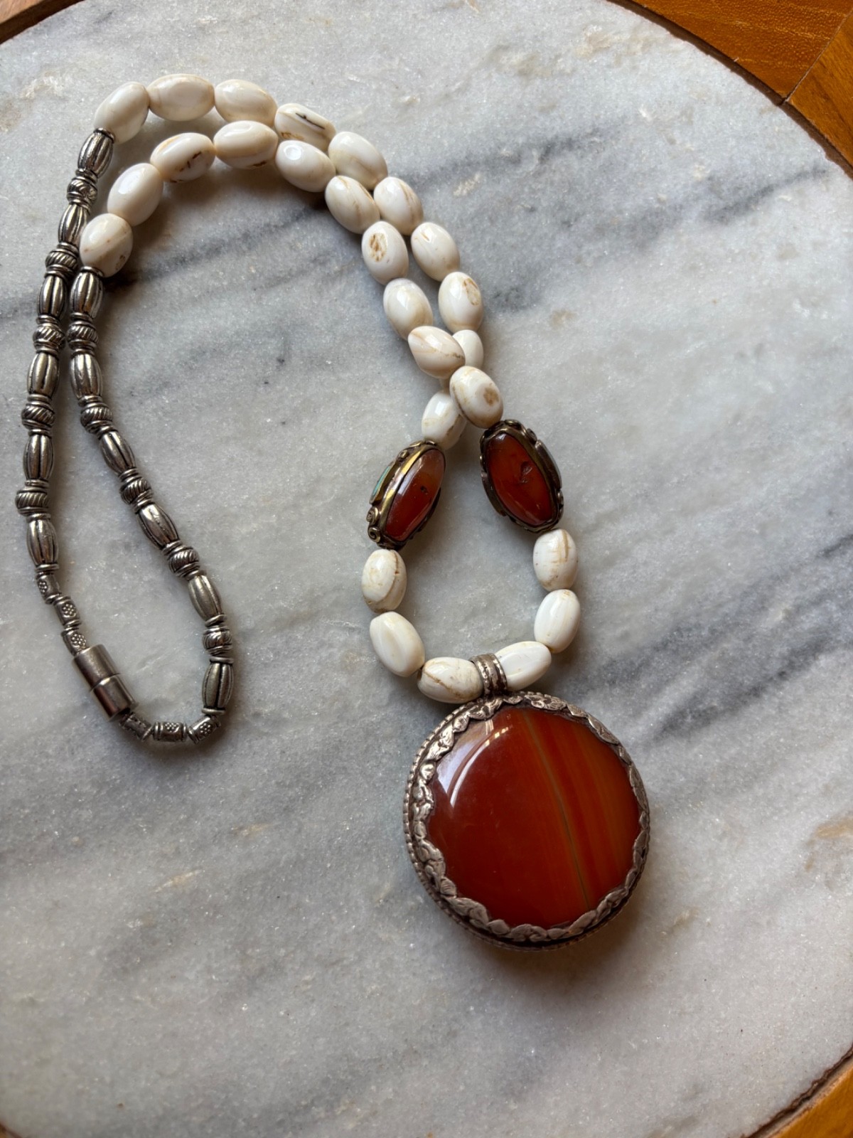 Vintage Tibetan Silver Red Agate Repousse Amulet, Conch Beads 22″ Necklace 7