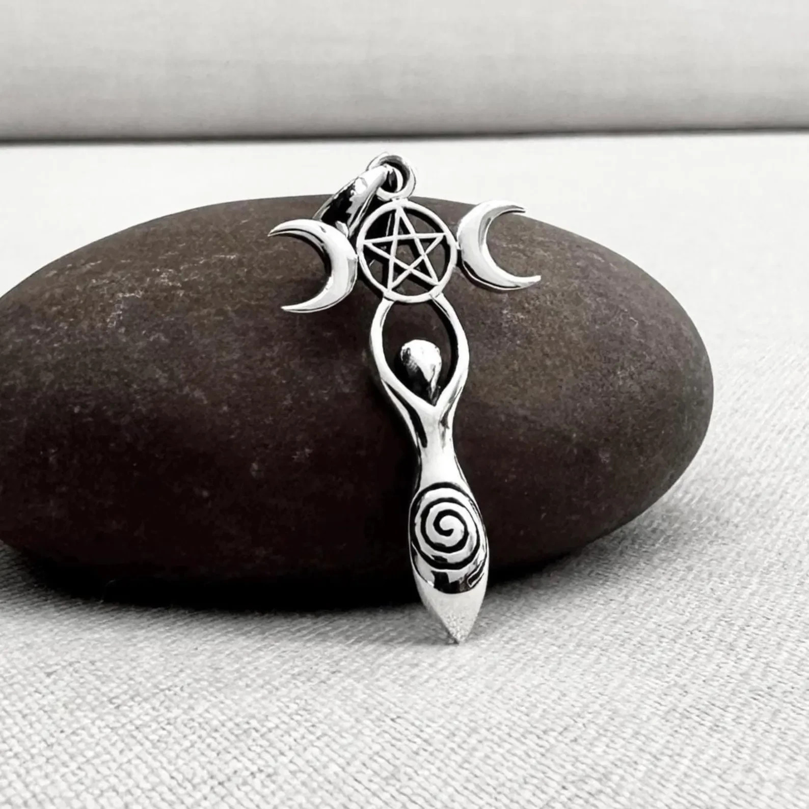 Handcrafted 925 Sterling Silver Triple Moon Goddess Luna Deity Pendant/Necklace