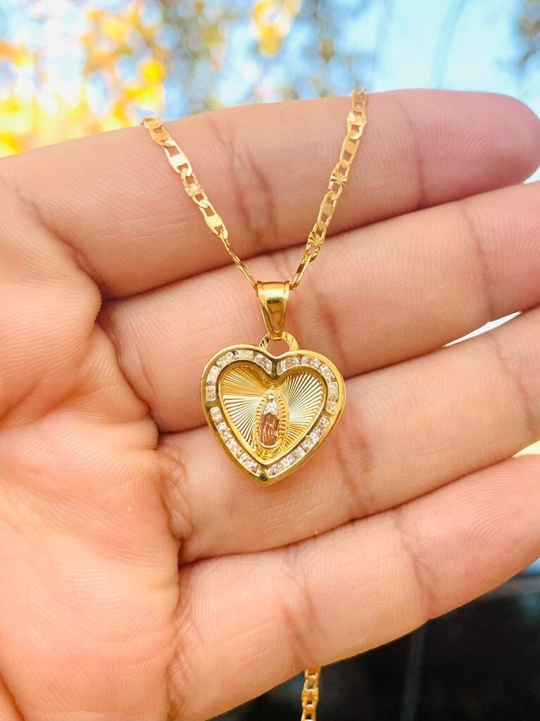 Cadenay Dije de Guadalupe Tres Oros 19x18mm Virgen de Guadalupe Necklace Pendant