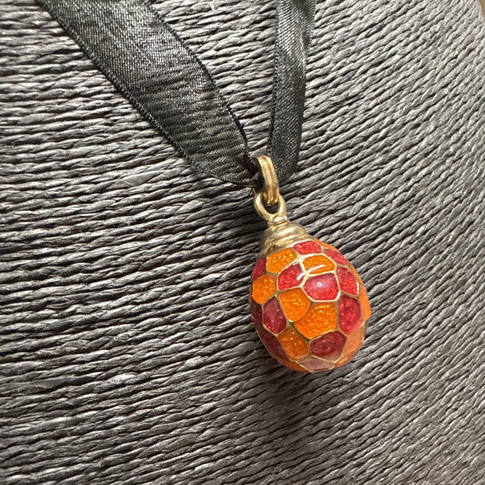 RETRO Enamel Egg Pendant Necklace 46cm/18″ Ribbon Black Orange Red Pretty Kitsch