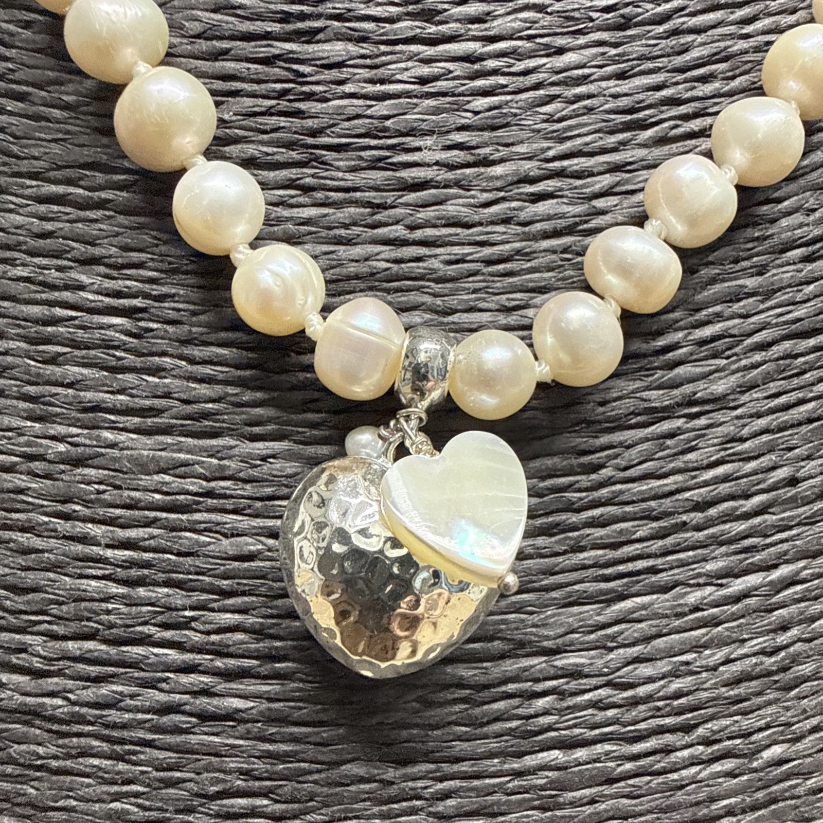 JOMA Jewellery Heart Pendant Necklace Silver Plate Real Pearls Pretty 46cm/18″