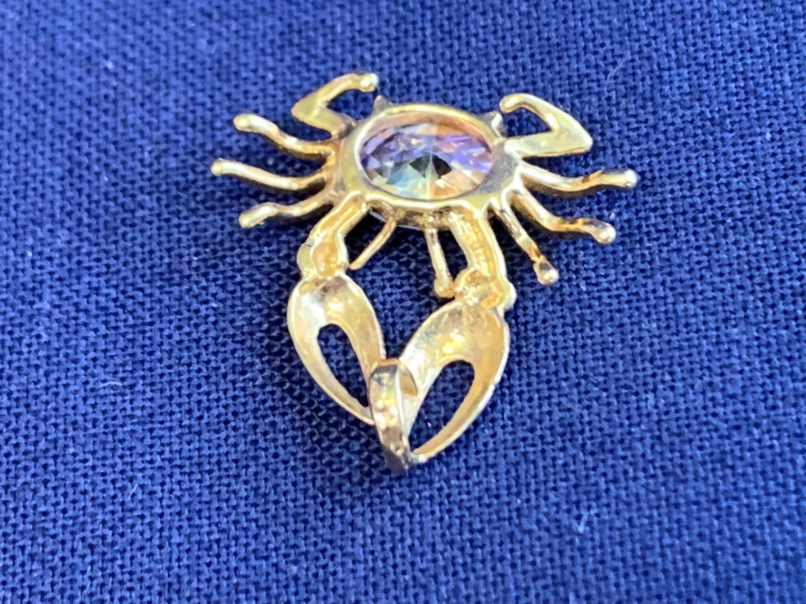 14K Yellow Gold Crab Pendant 1.47g Fine Jewelry Multicolor Stone Charm *READ*