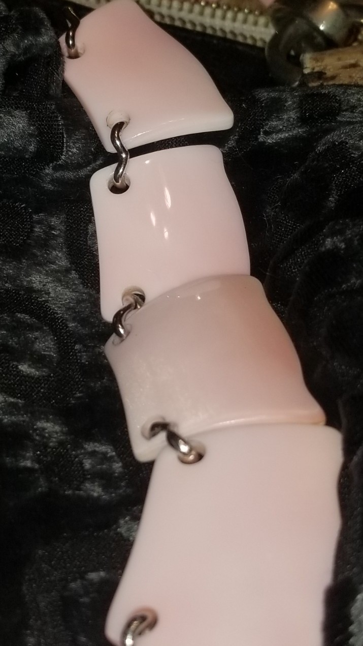 Conch Amedeo Necklace, Reversible New With Packaging, 20inches