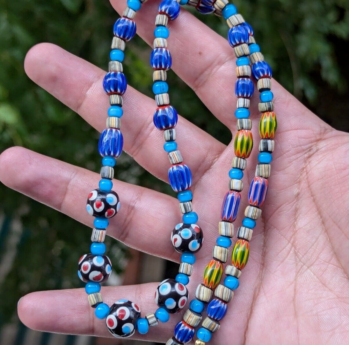MixGlass Chevron & whiteHeart with EyesGlass Beaded Necklace