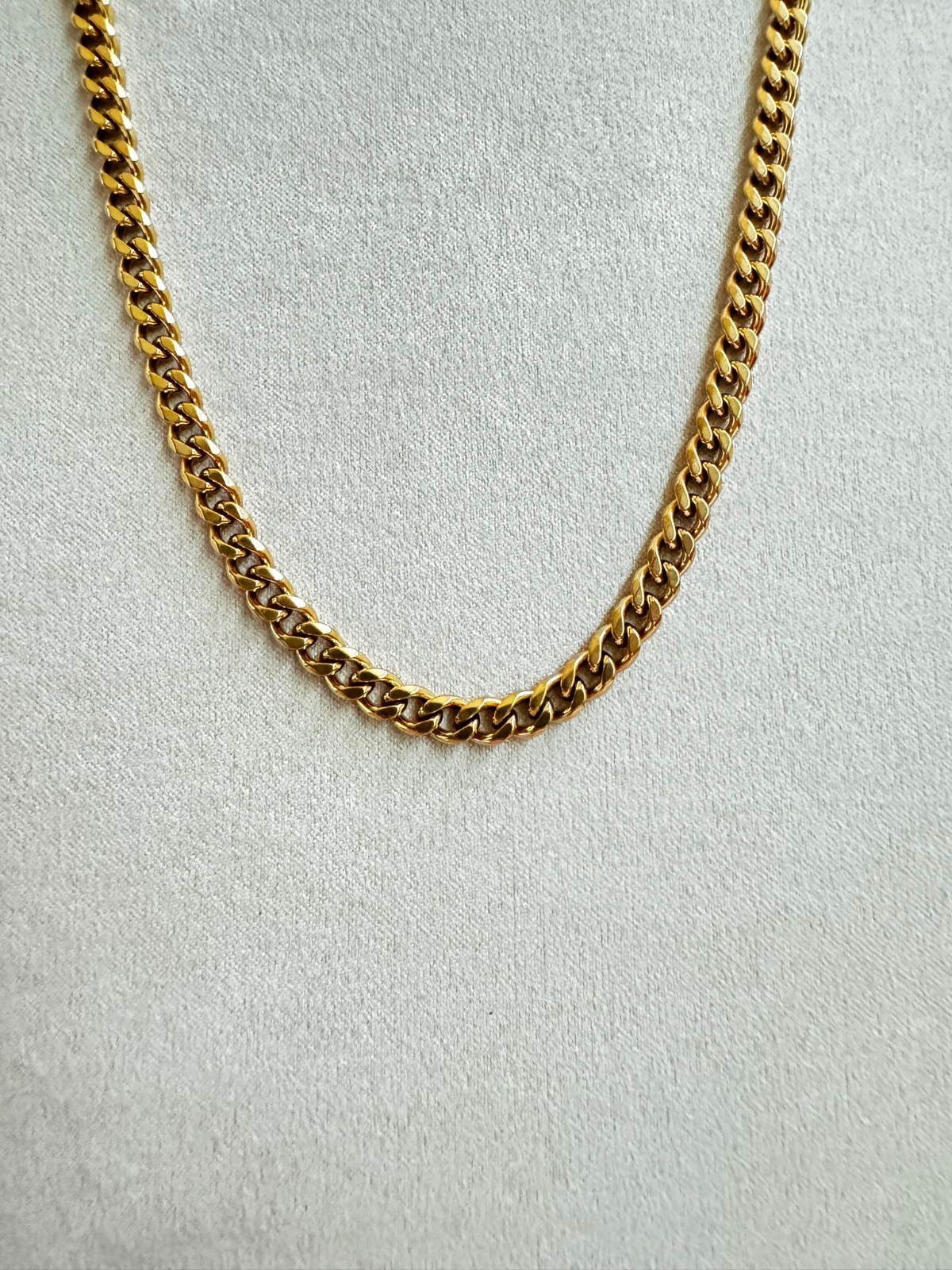 Nike Necklace – Swoosh Necklace – 5mm Cuban – 22″ Chain – Gold – Fathers Day Y2K