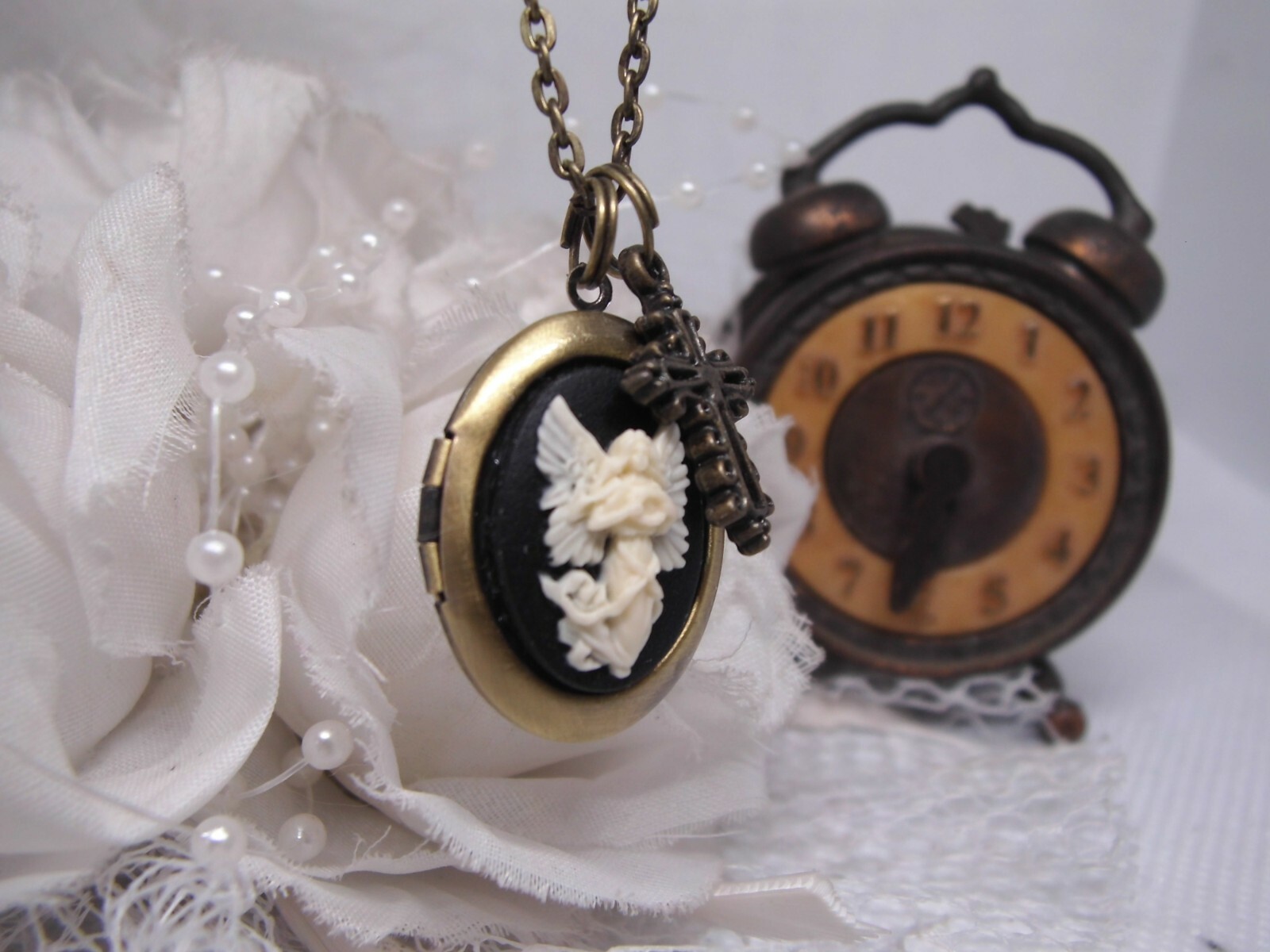 Valentine Prayer Box Bronze Locket Cameo Necklace Pendant photo keepsake Angel