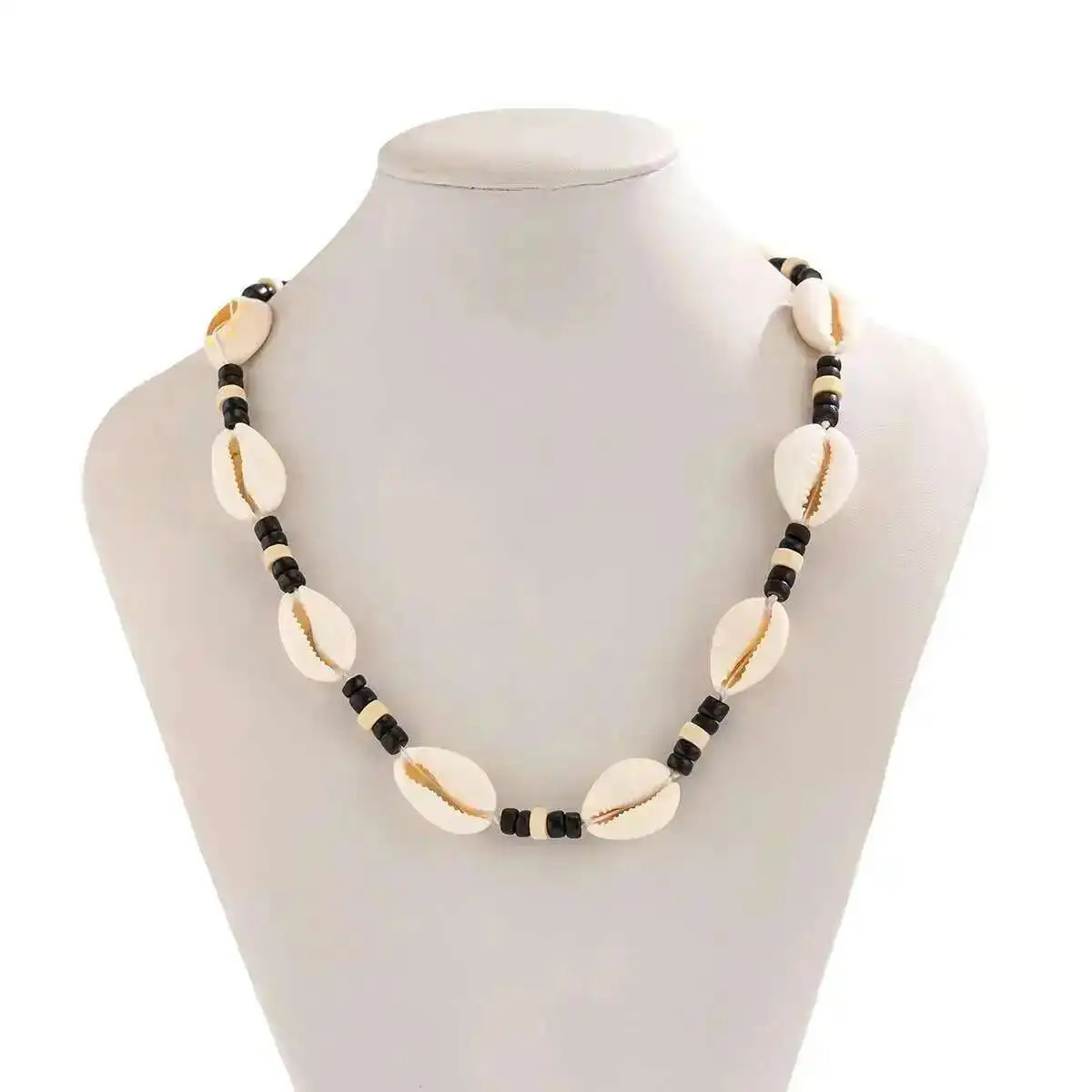 Bohemian Scallop Wood Bead Choker Necklace for Men Retro Adjustable Short