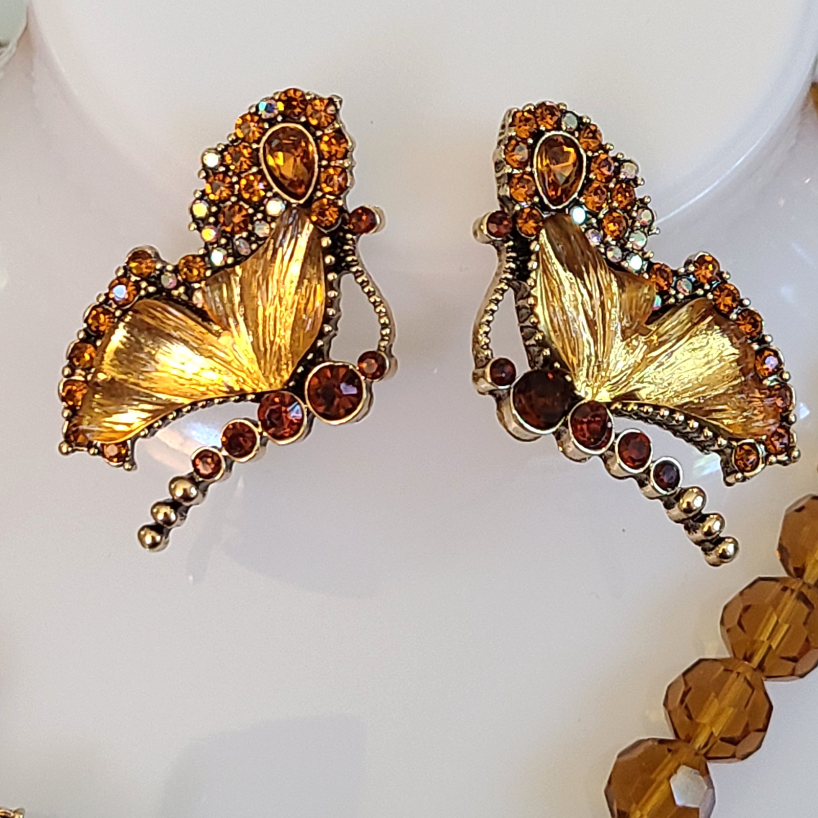 MAGNIFICENT HUGE 2 3/4 ” BUTTERFLY NECKLACE AND EARRINGS SET FACETED CRYSTALS