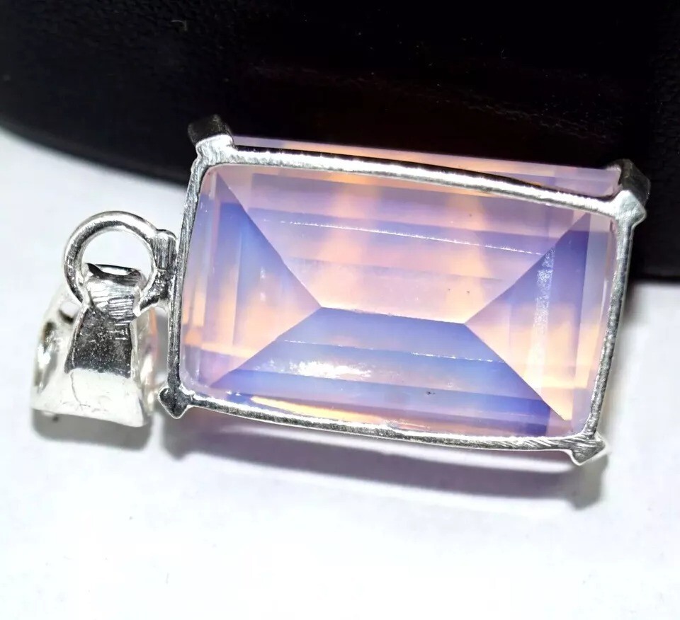 Bi-Color Emerald Natural 96 Ct Welo Opal 925 Solid Silver Pendant Loose Gemstone
