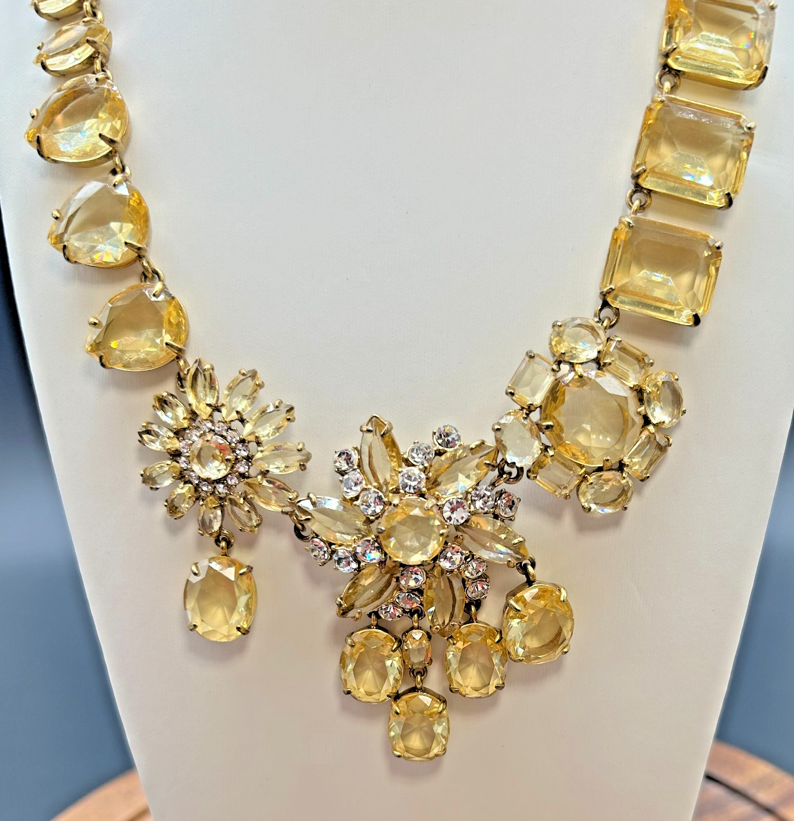 J Crew Yellow Citrine Crystal Rhinestone Cluster Bib Statement Necklace VTG NWOT