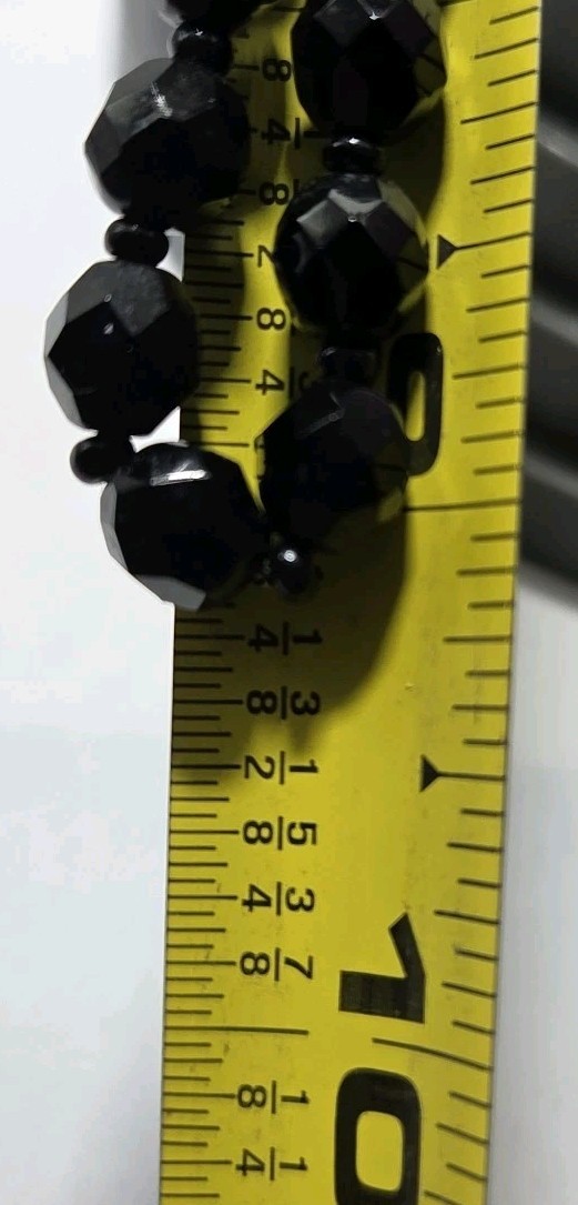 Vintage Black Faceted Glass Necklace Classic Beauty ~18.5″ Retro Bohohemian
