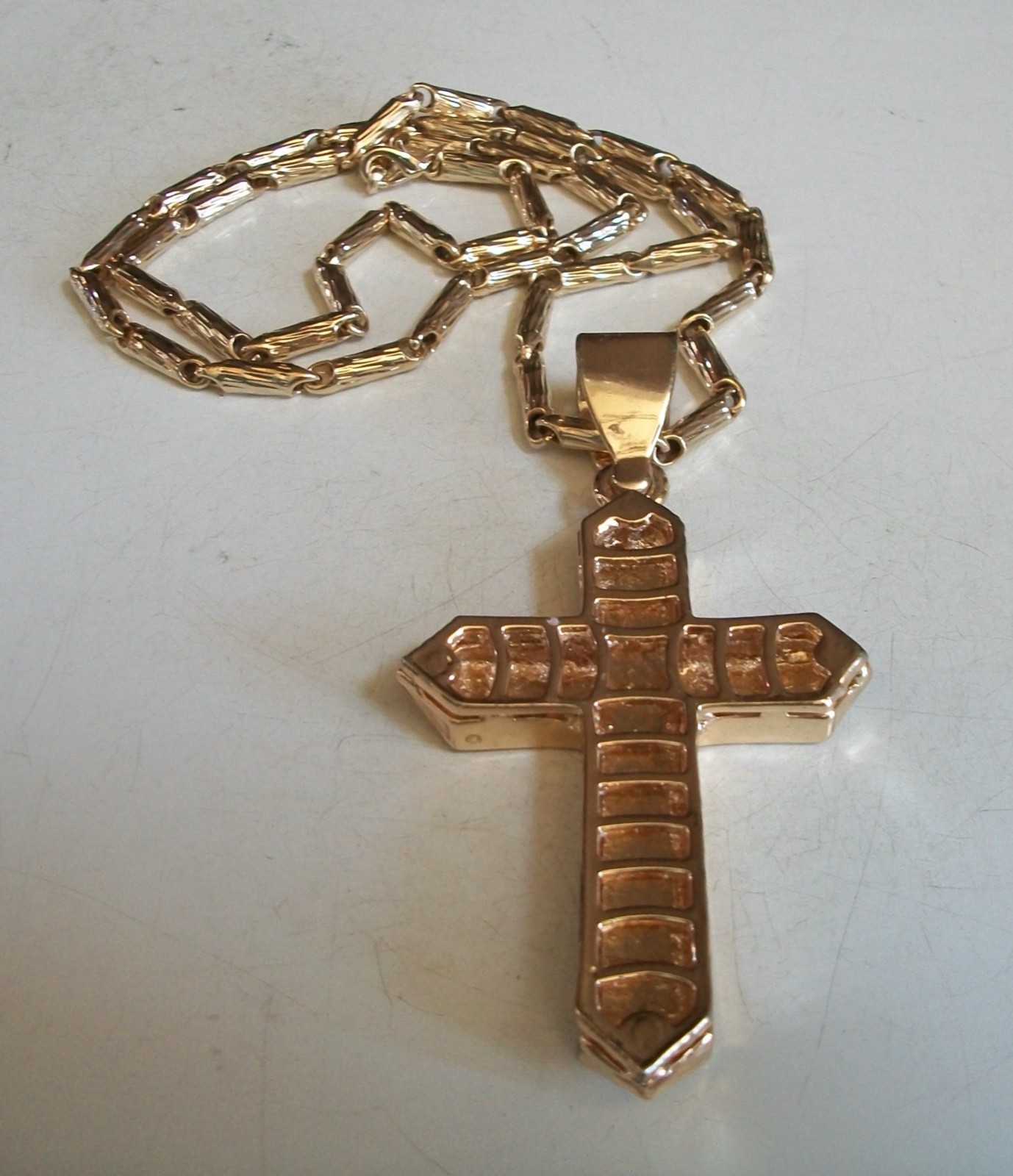 MEN’S GOLD FINISH CROSS FASHION DRESSY HIP HOP CHAIN & CHARM JEWELRY