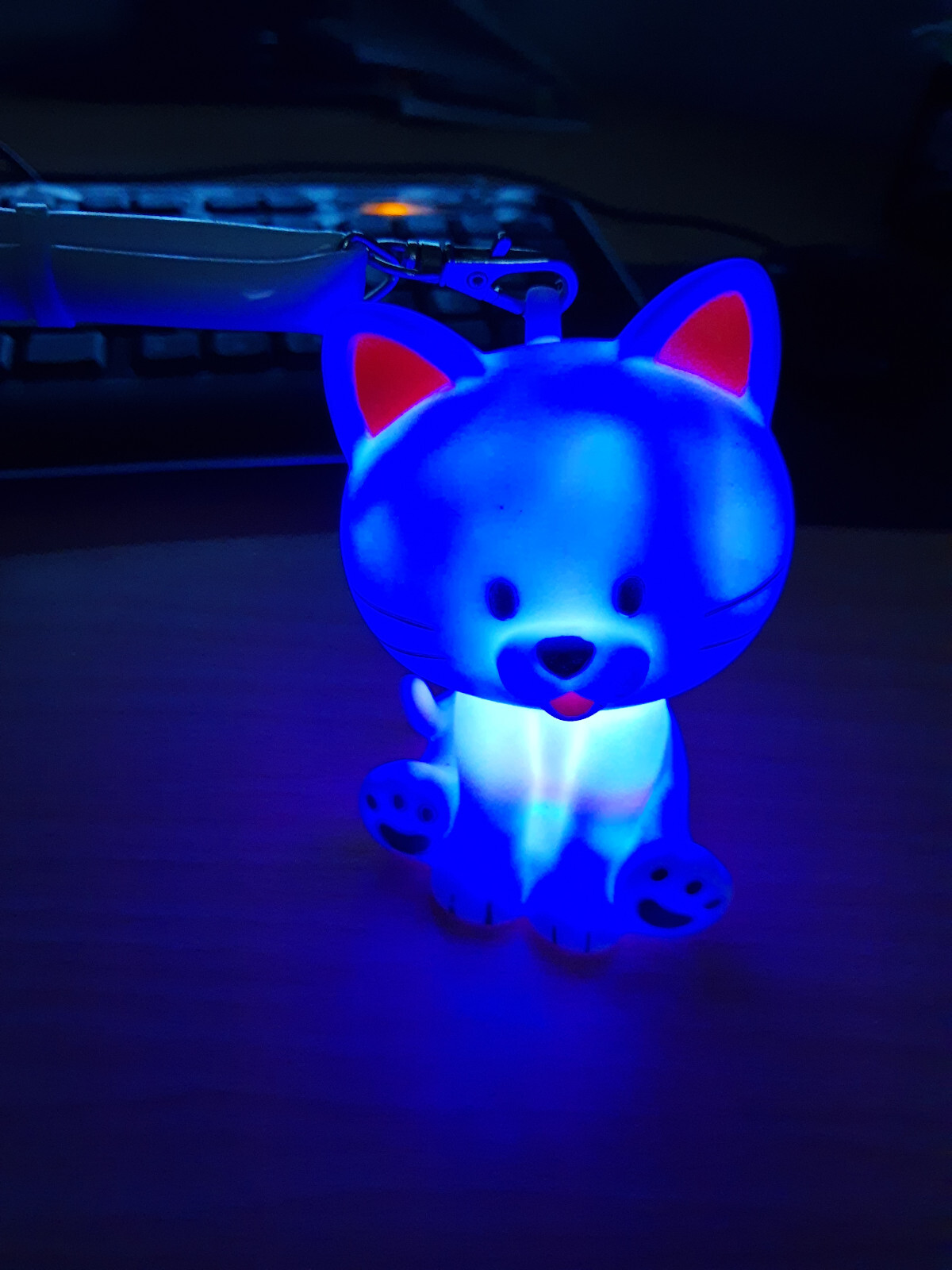 Concert WHITE CAT Multi-Function GLOW Necklace for Adults OR Kids! AWESOME FUN!