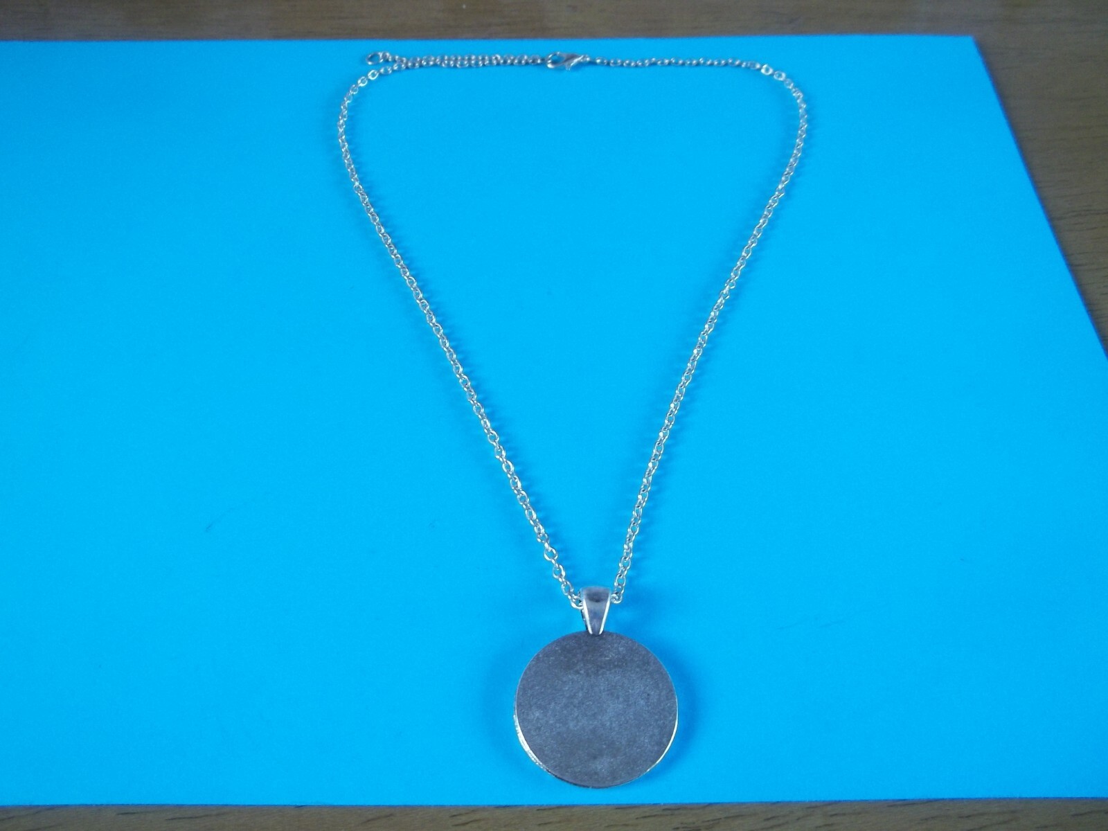 WREN FARTHING – LIMITED EDITION – SILVER CASED PENDANT NECKLACE – 1938 to 1955
