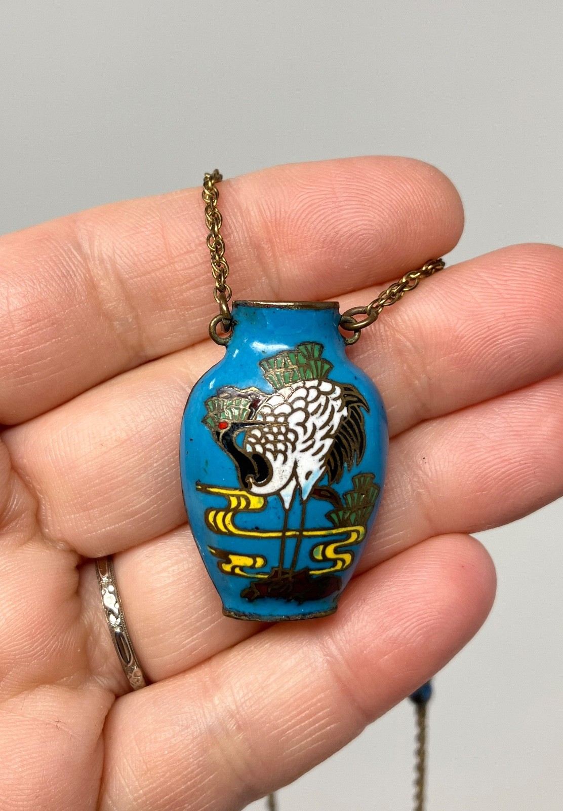 Vintage Cloisonne Blue Vase Crane Bird 1/20 12KT gold filled Chain 24″ Necklace