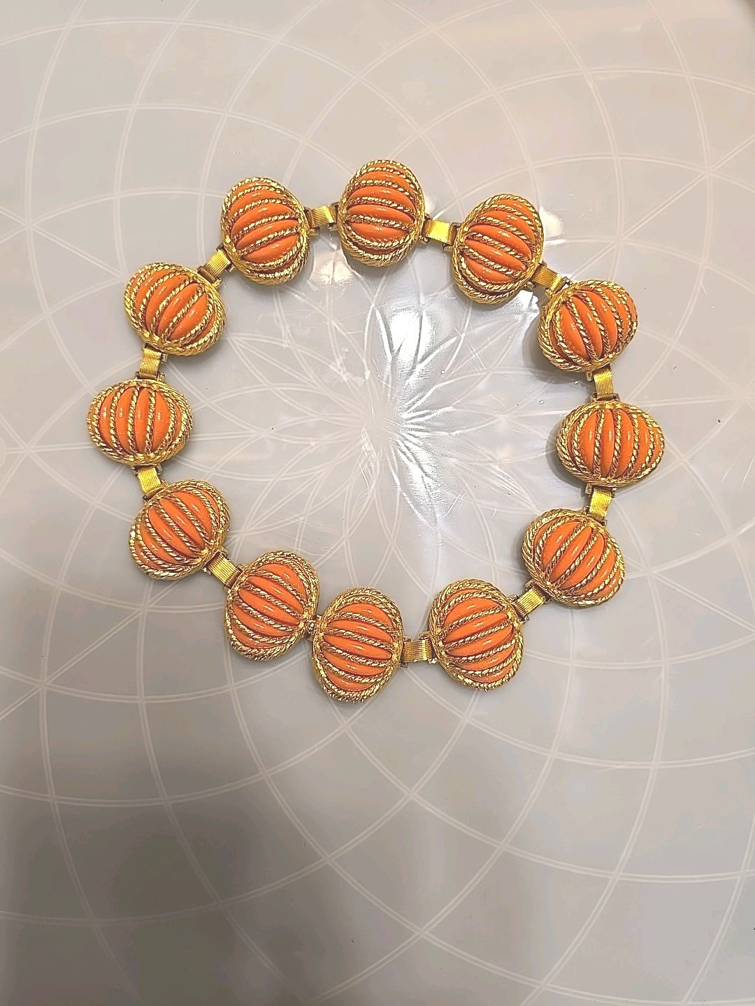 Castcliff Statement Chunky Coral Gold Tone Shell Link Neclace- Rare