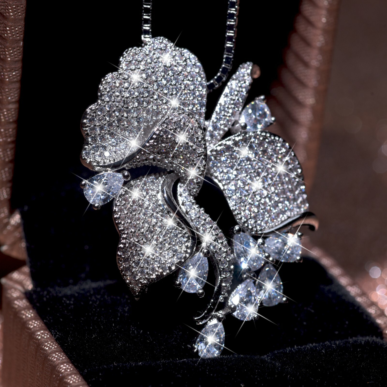18K WHITE GOLD FILLED SIMULATED DIAMOND WEDDING PARTY FLOWER NECKLACE LUXURY GEM