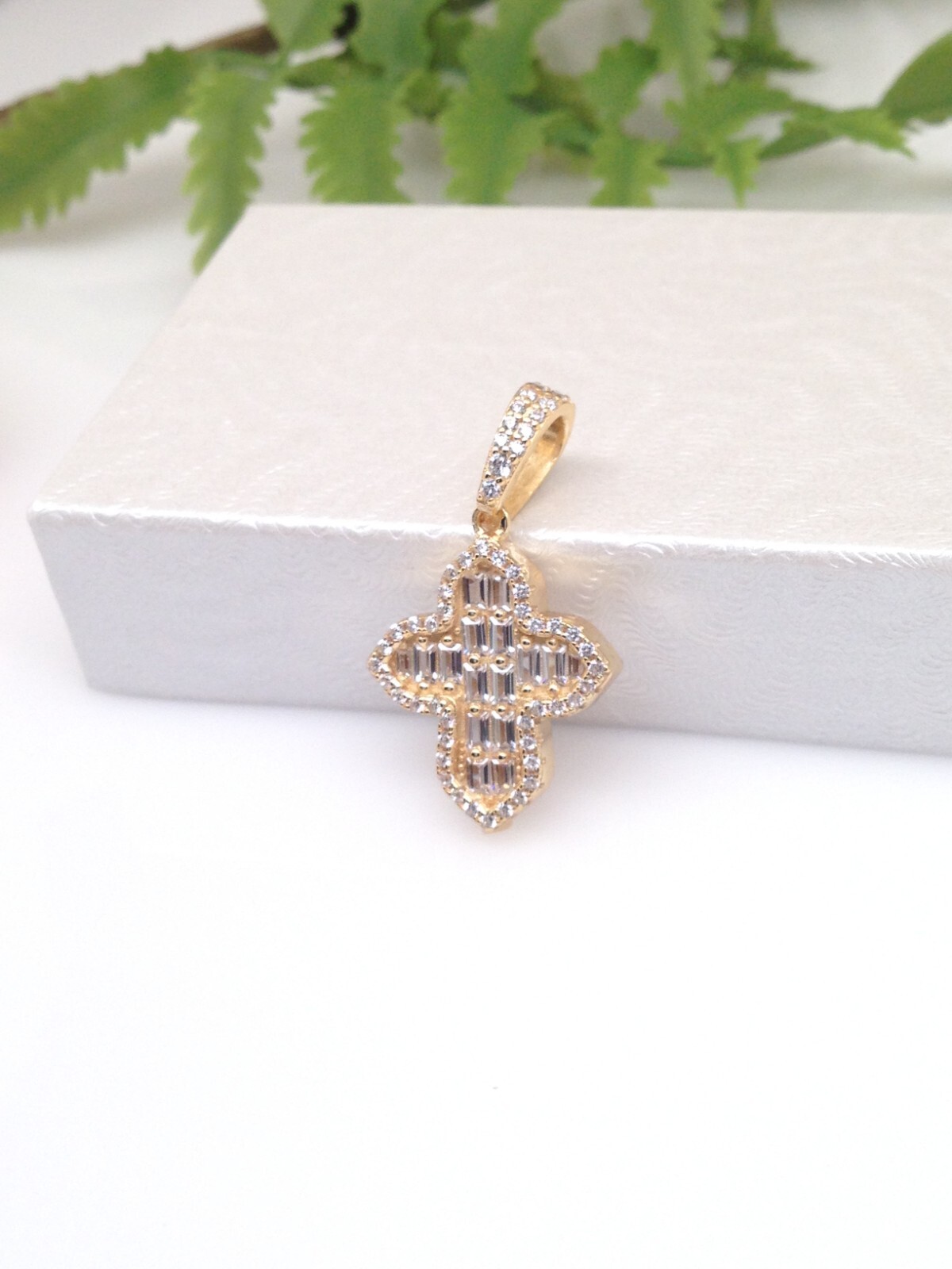 925 Sterling Silver Clover Cross Baguette CZ Gold Pendant Women 17mm0.67″/28mm
