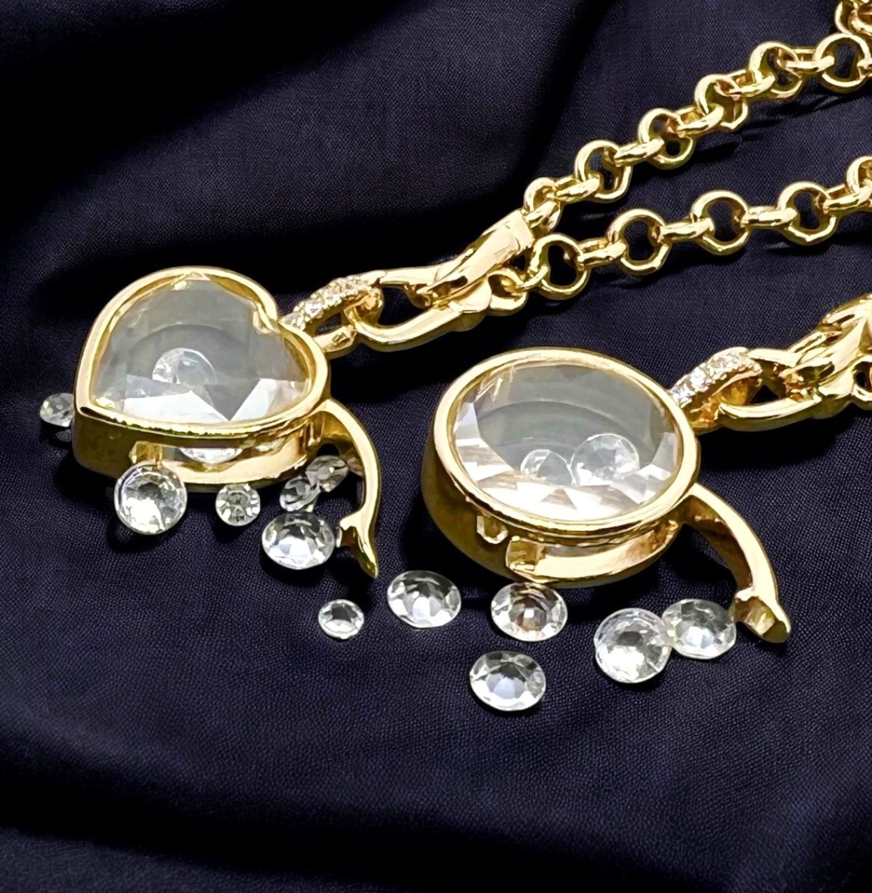 Glass Opening Charm Locket 18ct Gold Filled 46cm Chain Heart or Round Options