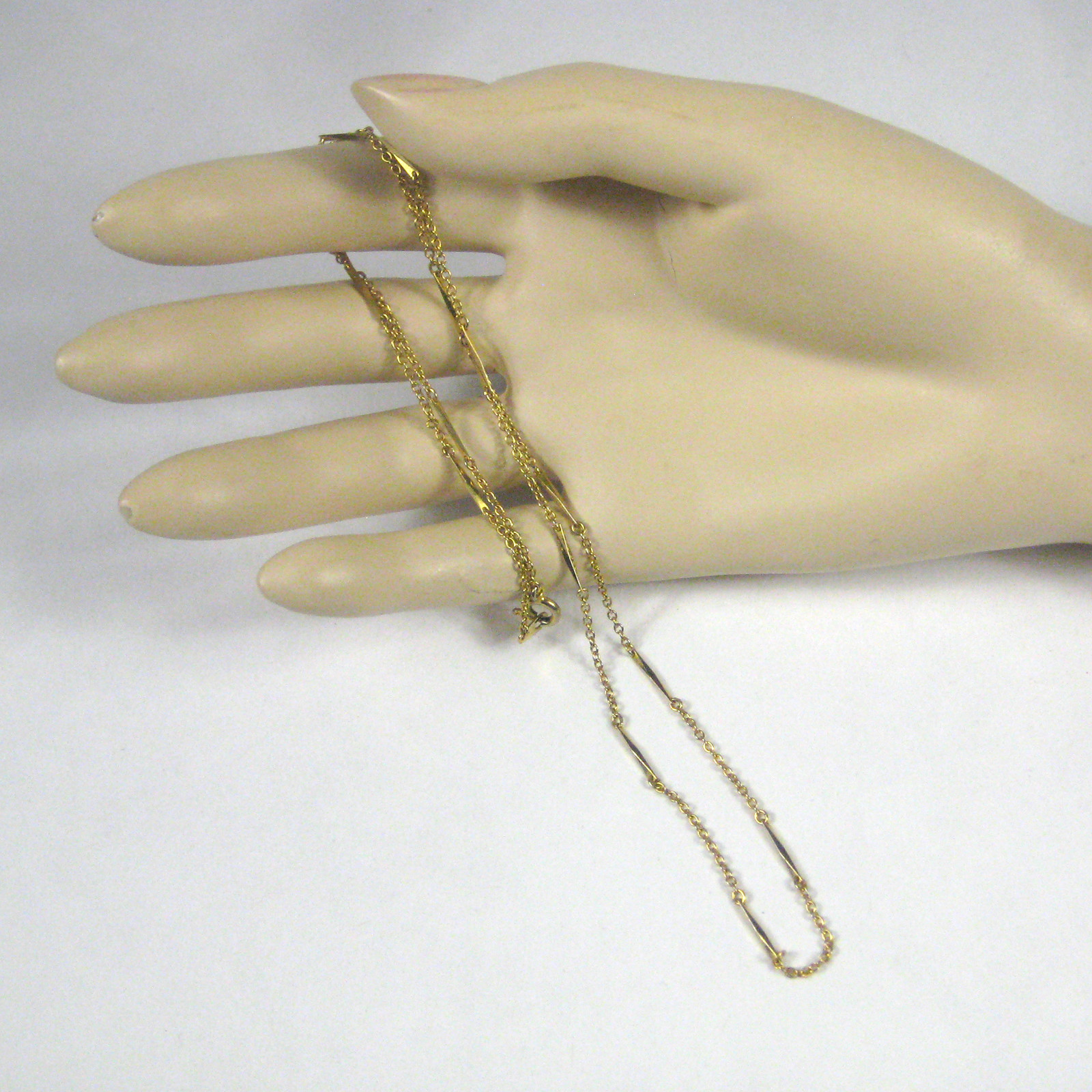 Necklace Goldtone Chain 16 Inch Unsigned Strand String Choker NS